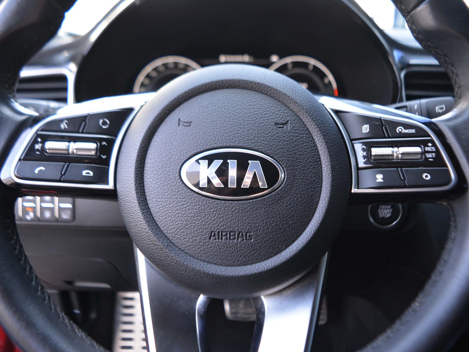 16 - Kia Xceed 1.6 crdi 136cv evolution 2wd dct