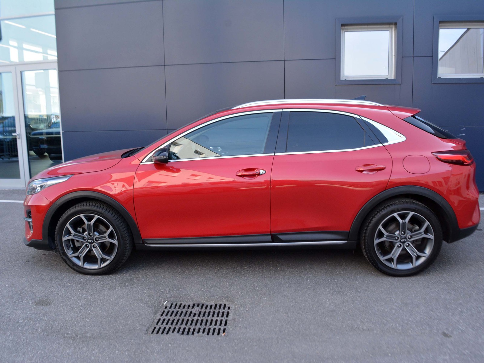 24 - Kia Xceed 1.6 crdi 136cv evolution 2wd dct