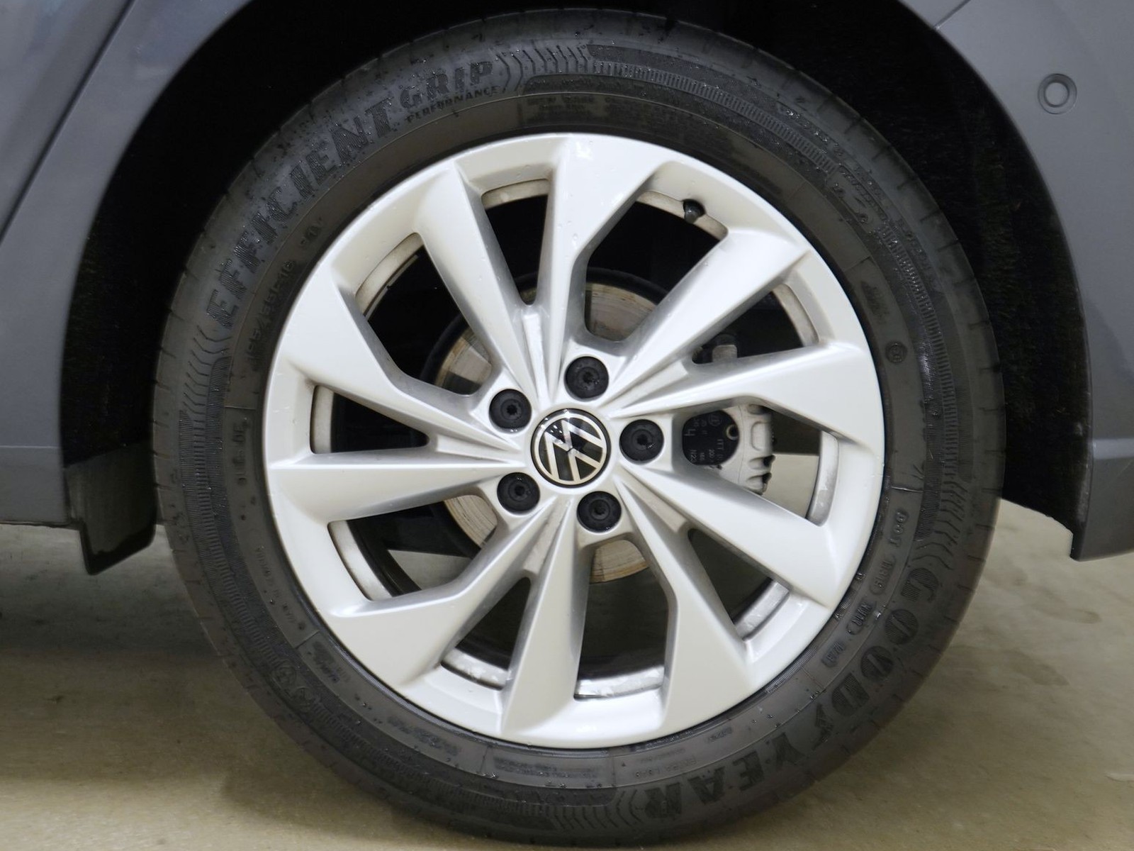 12 - Volkswagen Polo 1.0 tsi 110cv style dsg