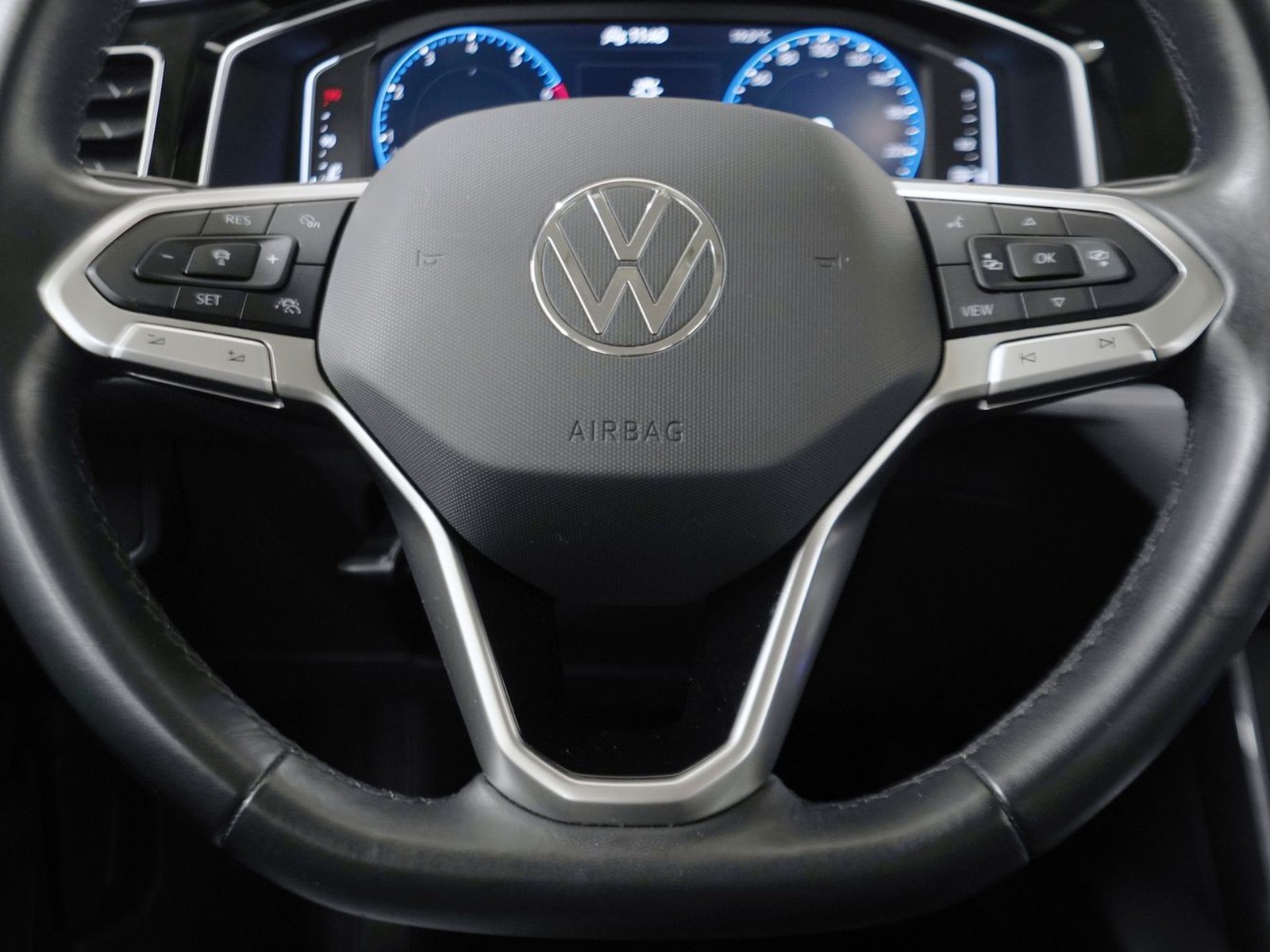 15 - Volkswagen Polo 1.0 tsi 110cv style dsg