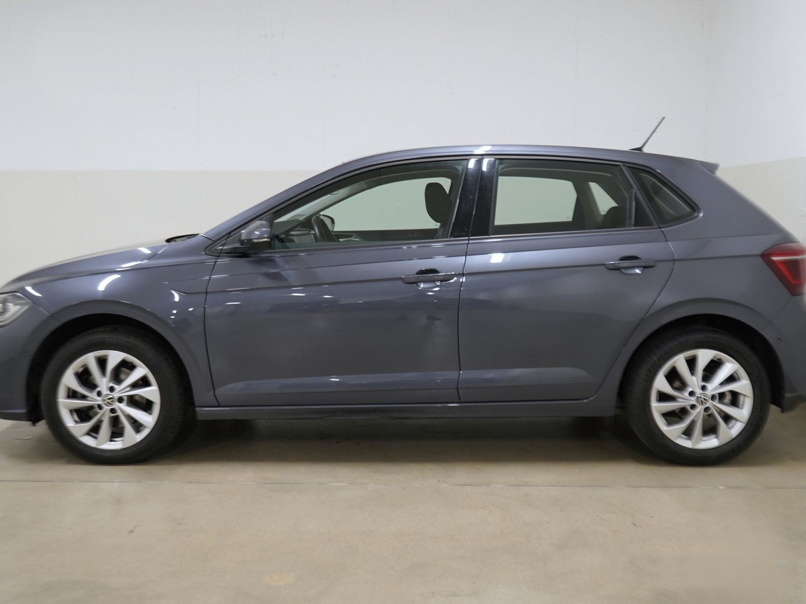 3 - Volkswagen Polo 1.0 tsi 110cv style dsg