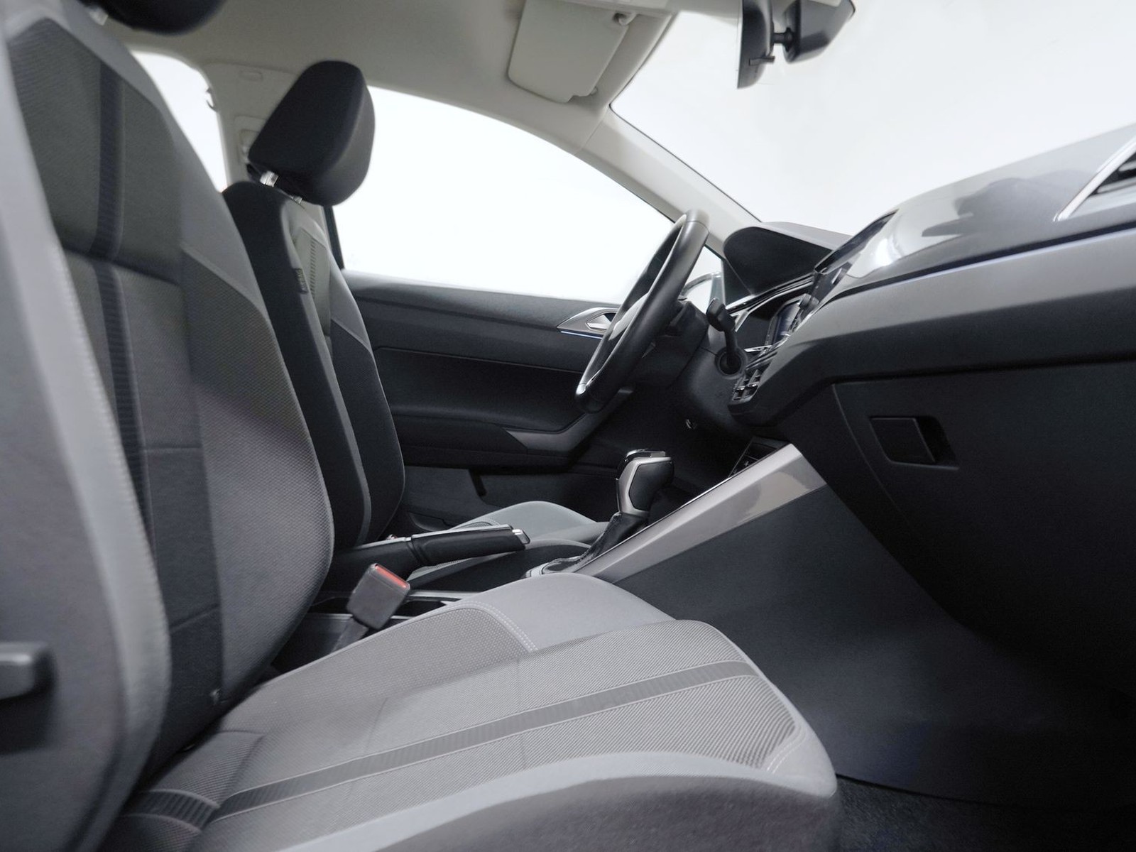 8 - Volkswagen Polo 1.0 tsi 110cv style dsg