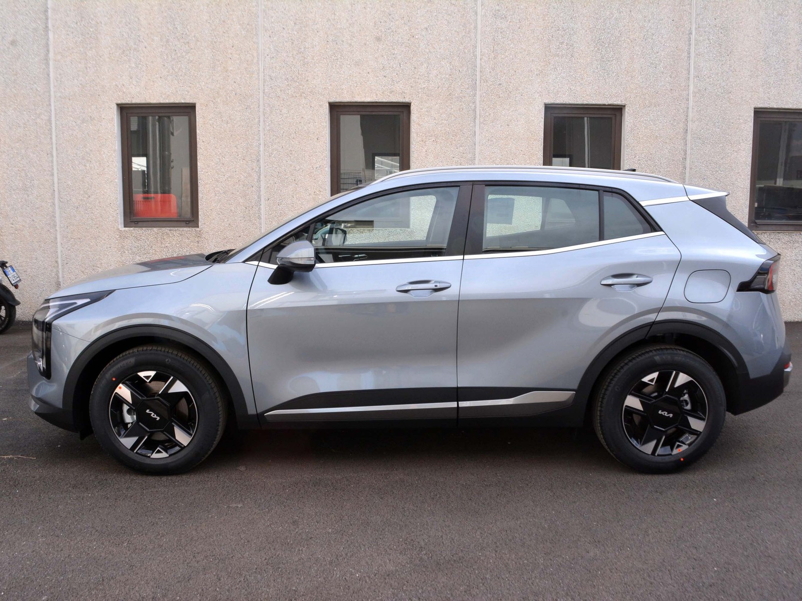 24 - Kia Sportage 1.6 t-gdi gpl business dct7