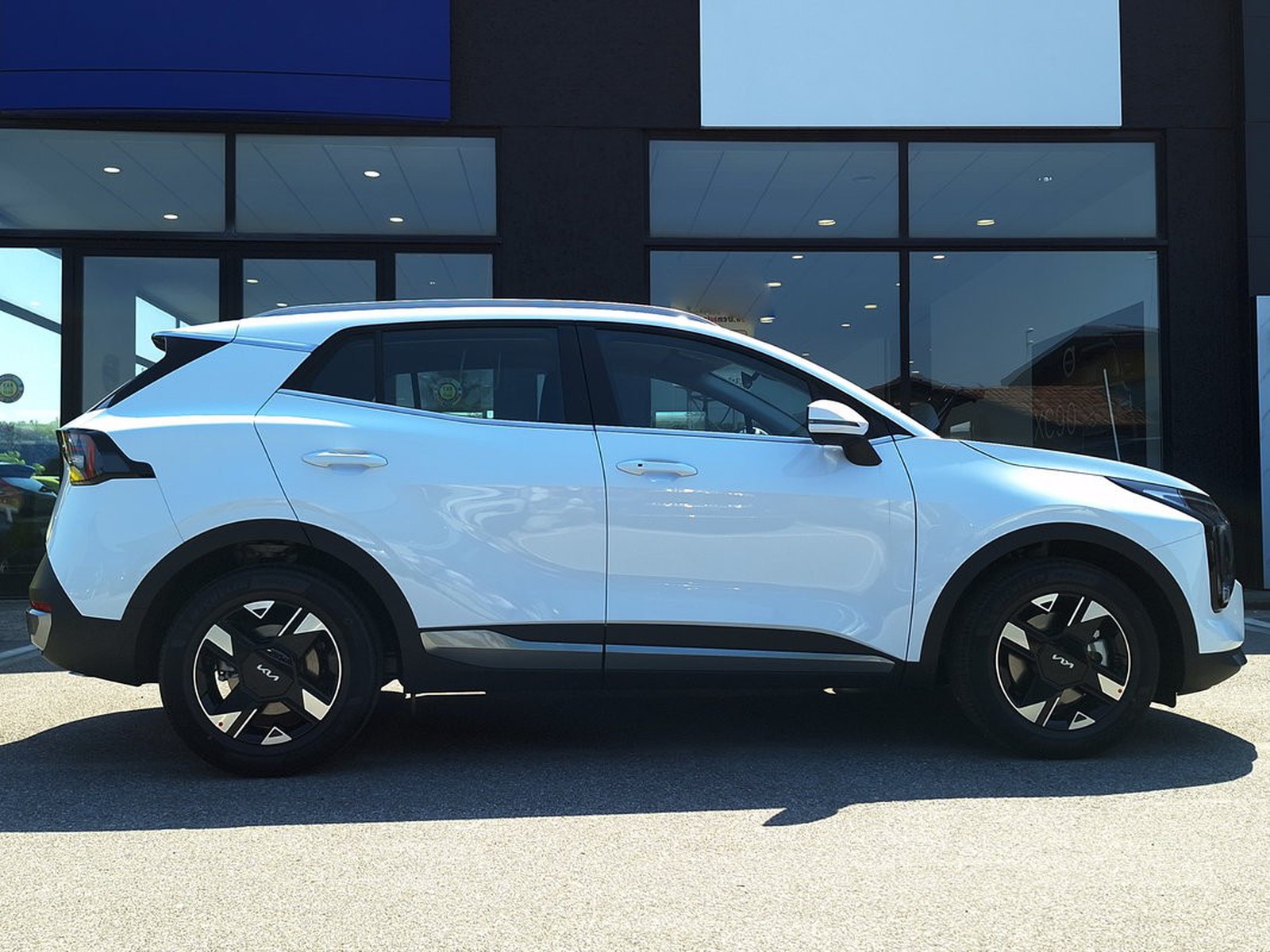 4 - Kia Sportage 1.6 t-gdi gpl business dct7