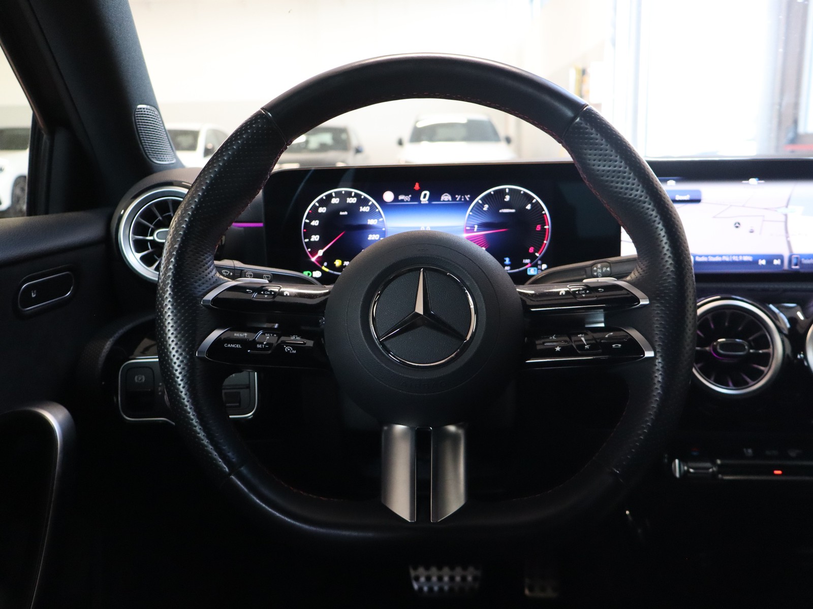 18 - Mercedes Classe A 180 d amg line advanced plus digital edition speedshift dct amg 8g