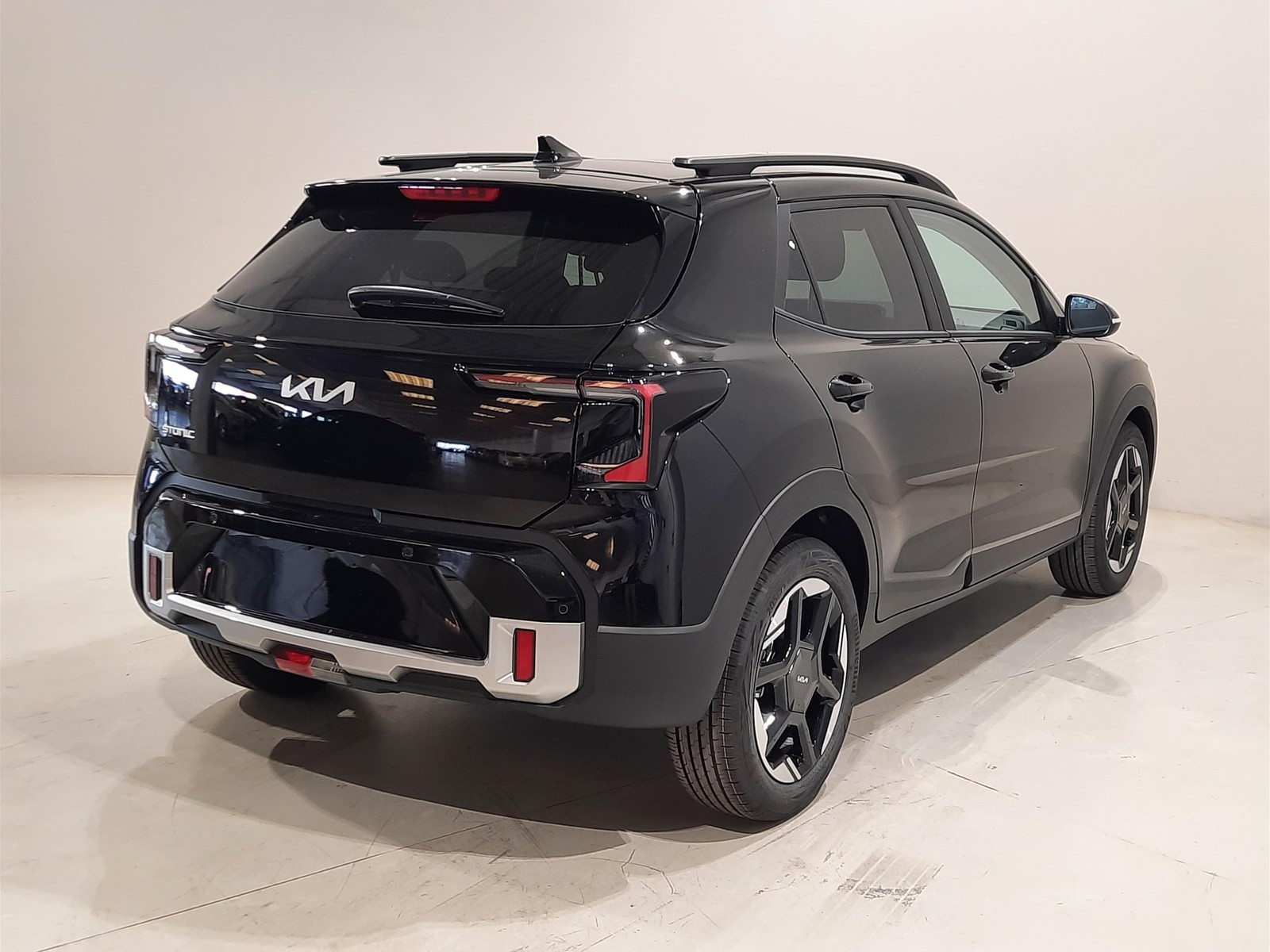4 - Kia Stonic 1.0 t-gdi mhev style tech pack