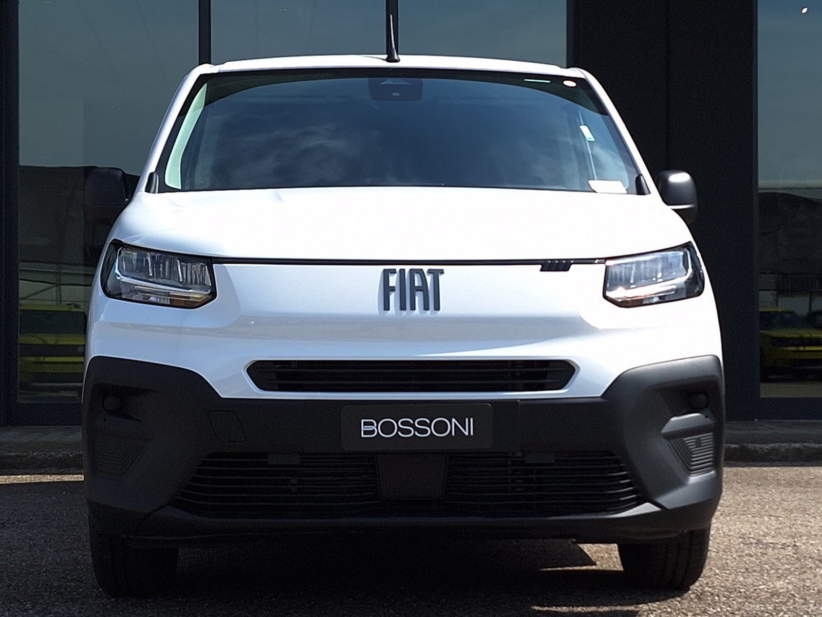 2 - Fiat Professional Doblò van m 1.5 diesel 100cv