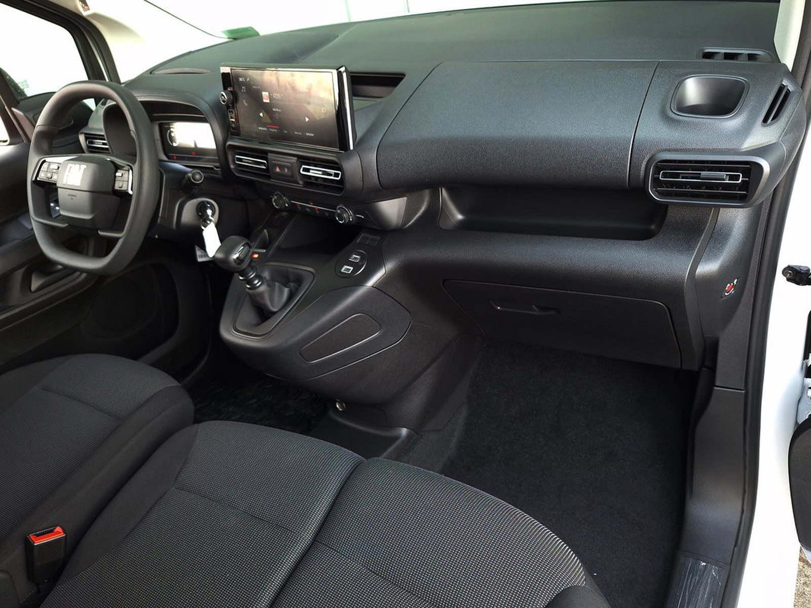 9 - Fiat Professional Doblò van m 1.5 diesel 100cv