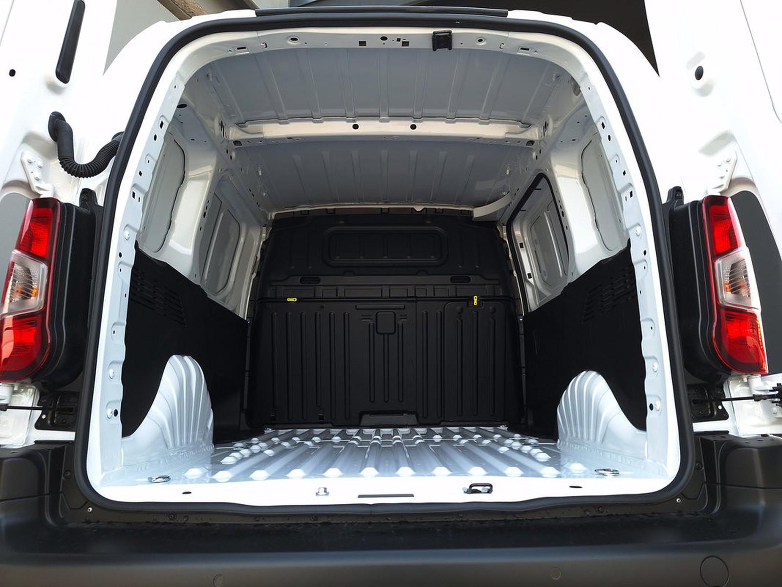6 - Fiat Professional Doblò Van M 1.5 Diesel 100 Cv Manuale