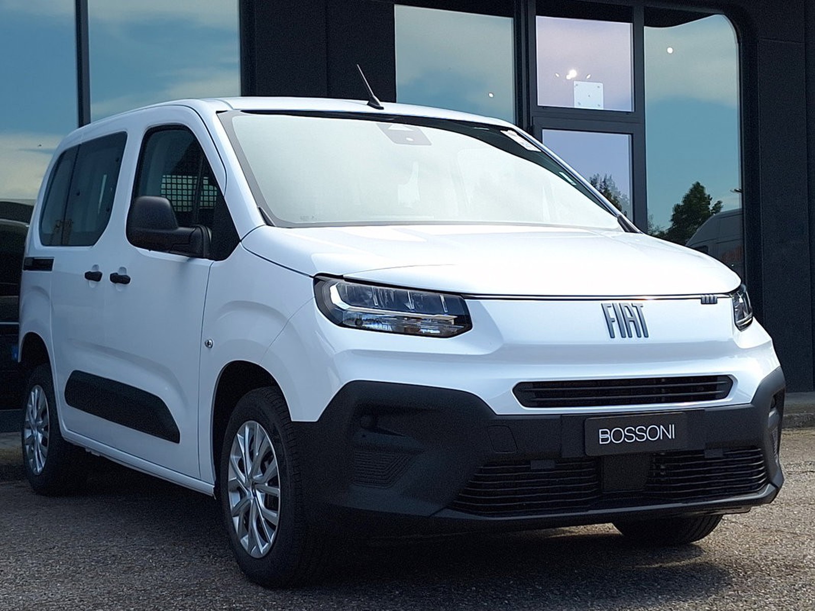 3 - Fiat Professional Doblò Combi 1.5 Bluehdi100cv Mt6 (N1)