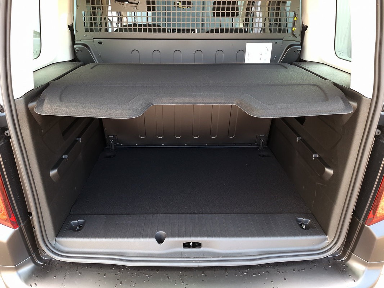 6 - Fiat Professional Doblò Combi 1.5 Bluehdi100cv Mt6 (N1)