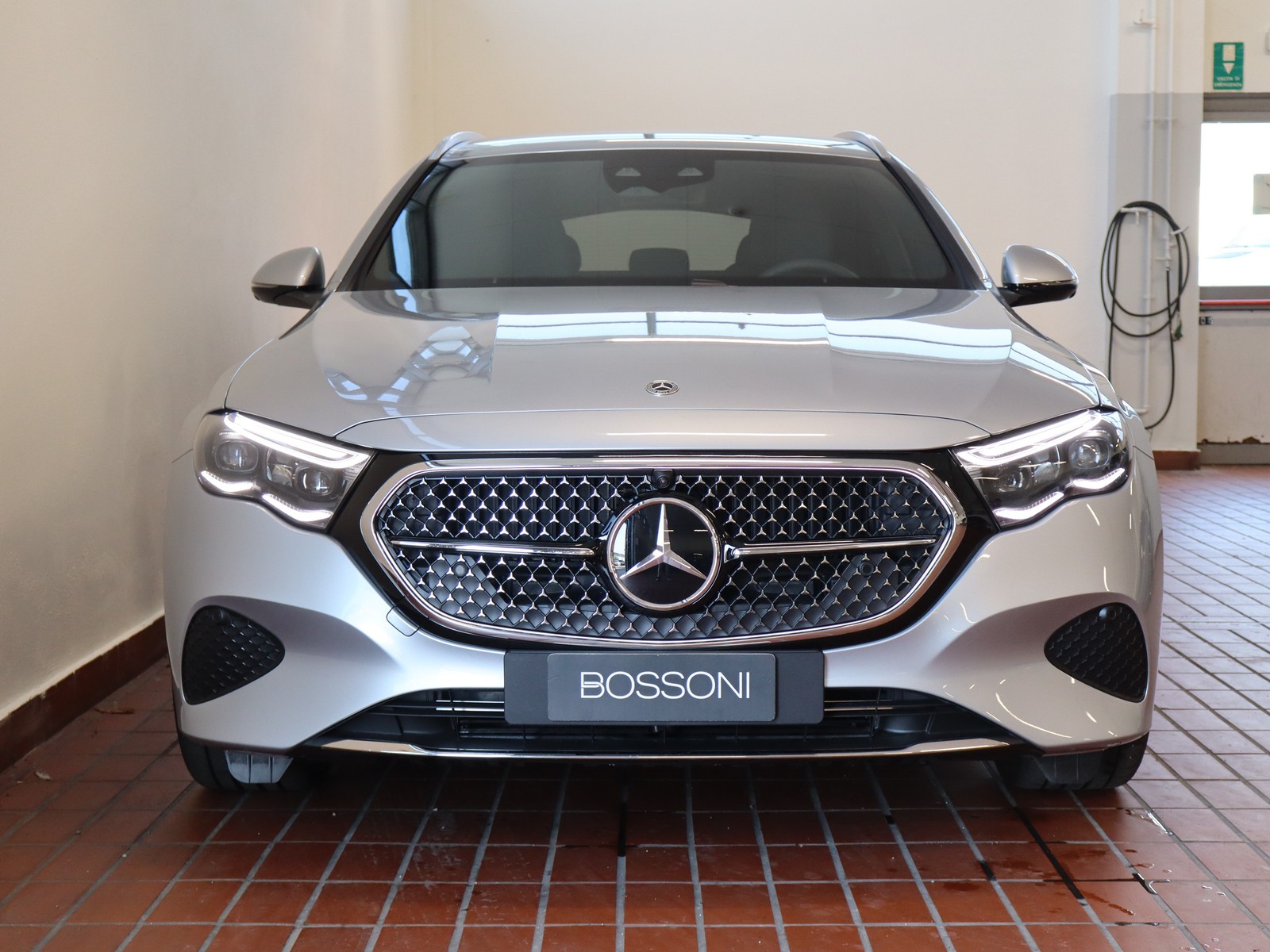 2 - Mercedes Classe E station wagon 220 d advanced plus 4matic 9g-tronic
