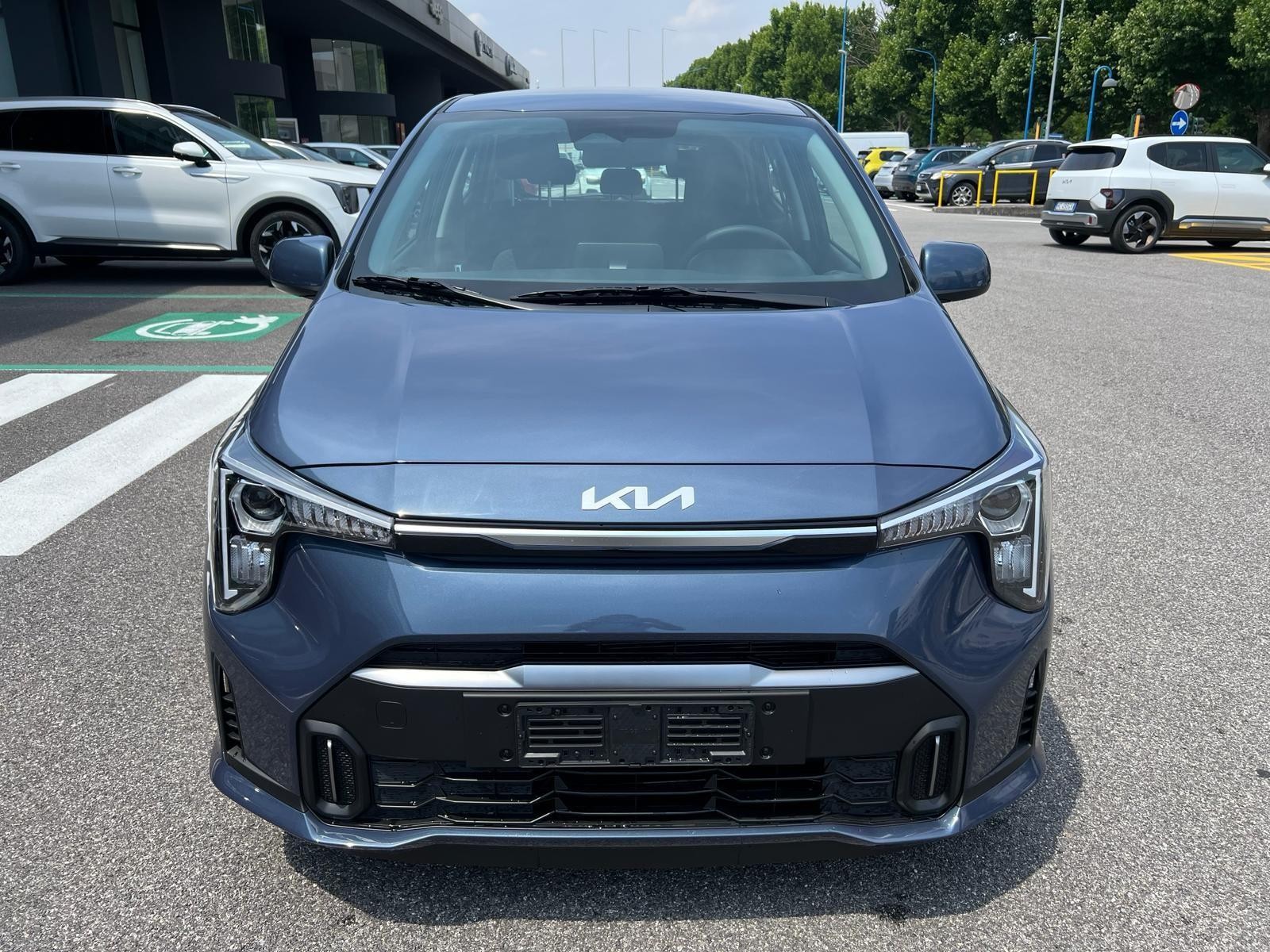 2 - Kia Picanto 1.0 gdi urban