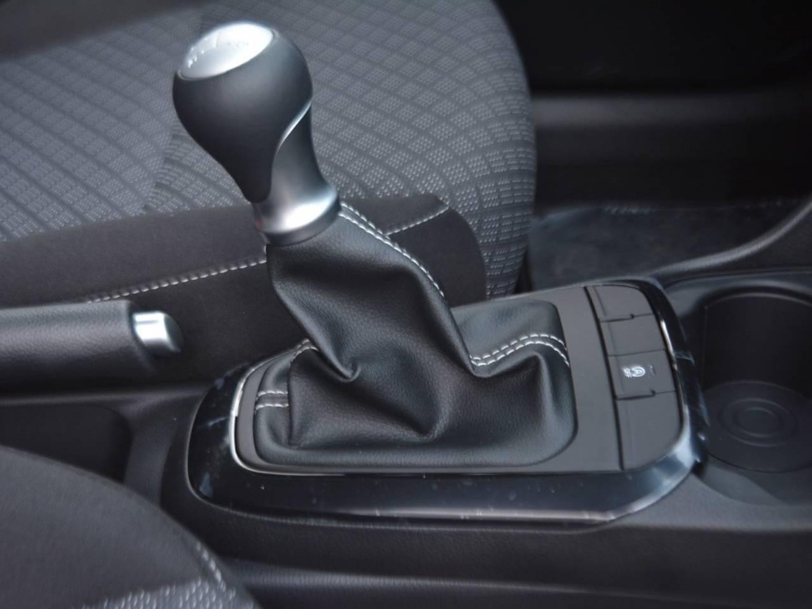 12 - Kia Picanto 1.0 gdi style