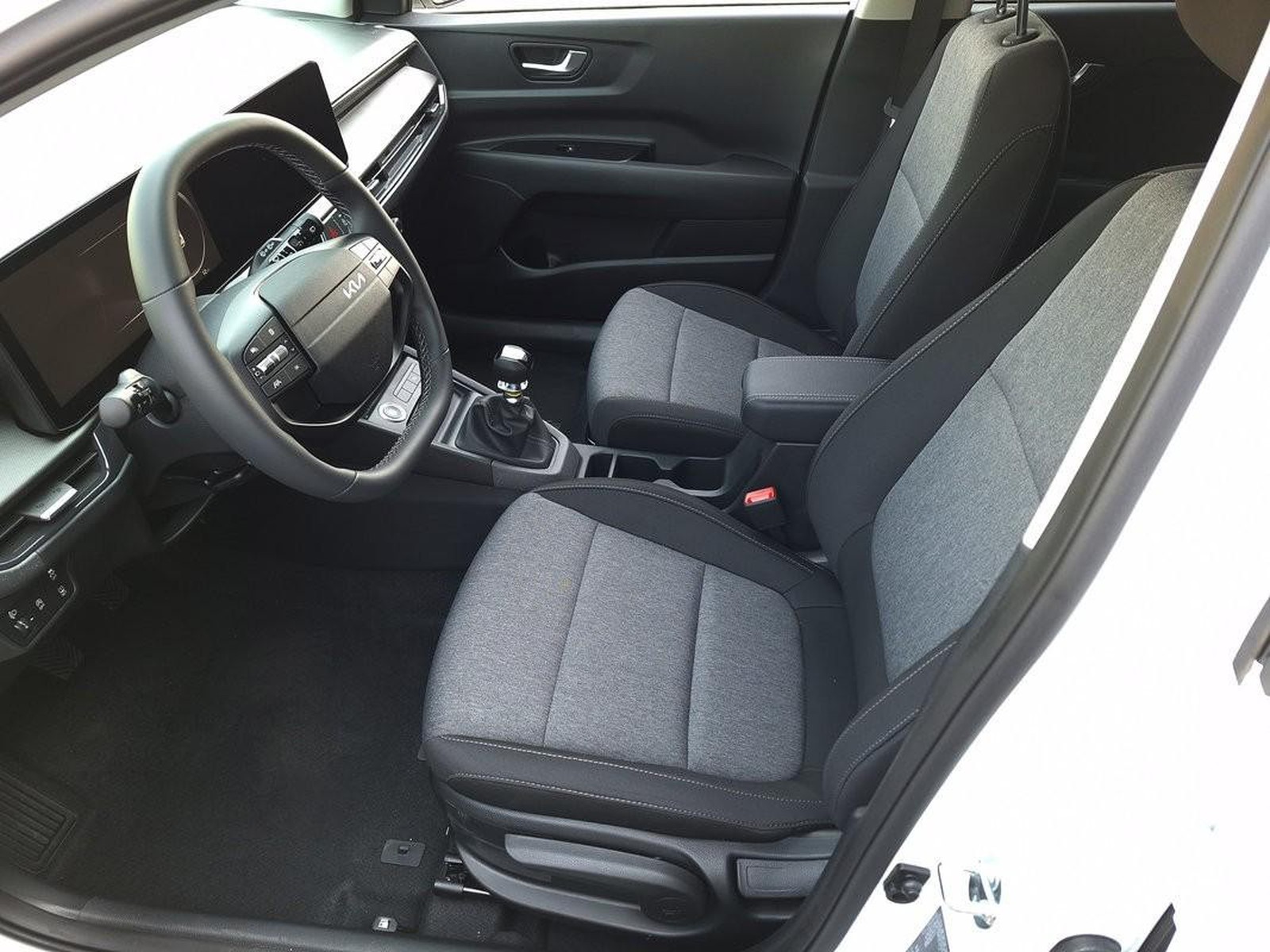 8 - Kia Stonic 1.0 t-gdi style tech pack