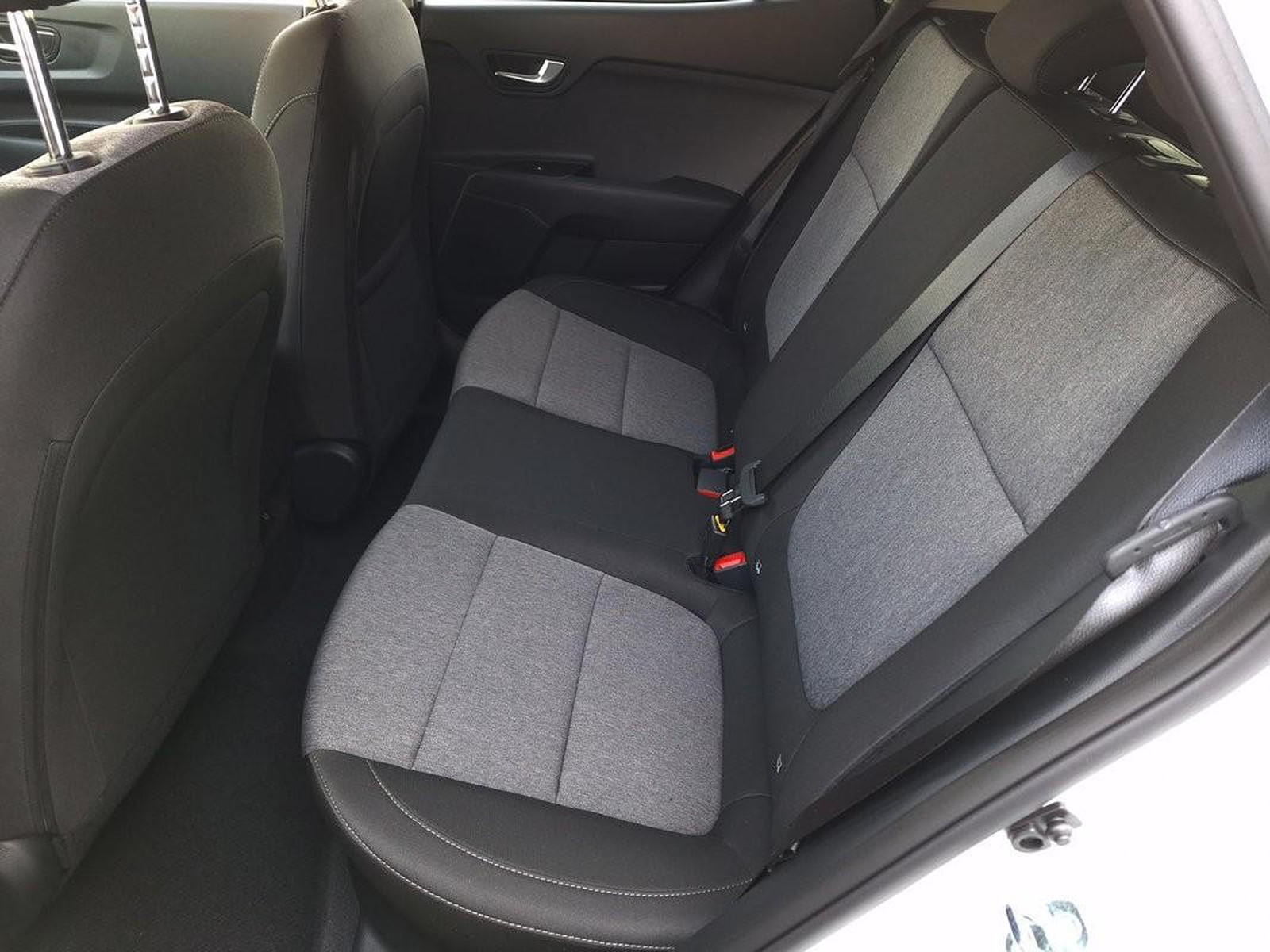 9 - Kia Stonic 1.0 t-gdi style tech pack