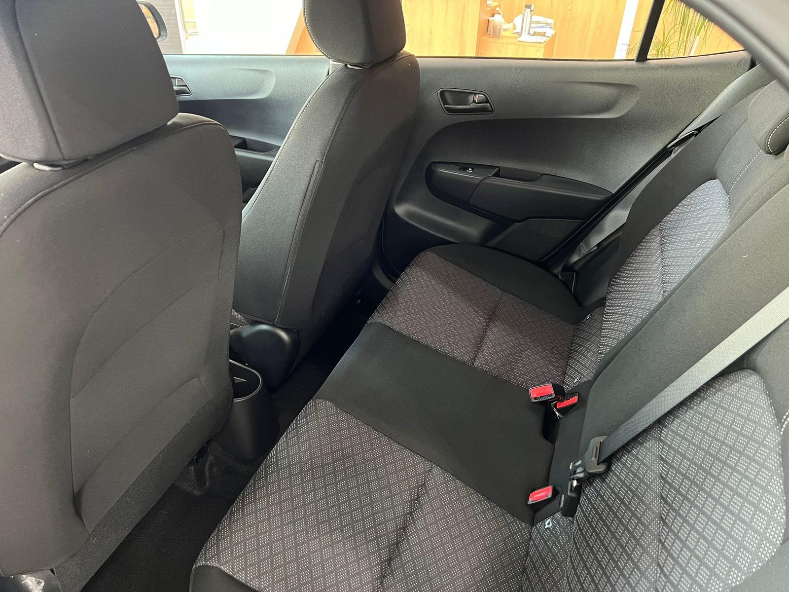 8 - Kia Picanto 1.0 gdi urban