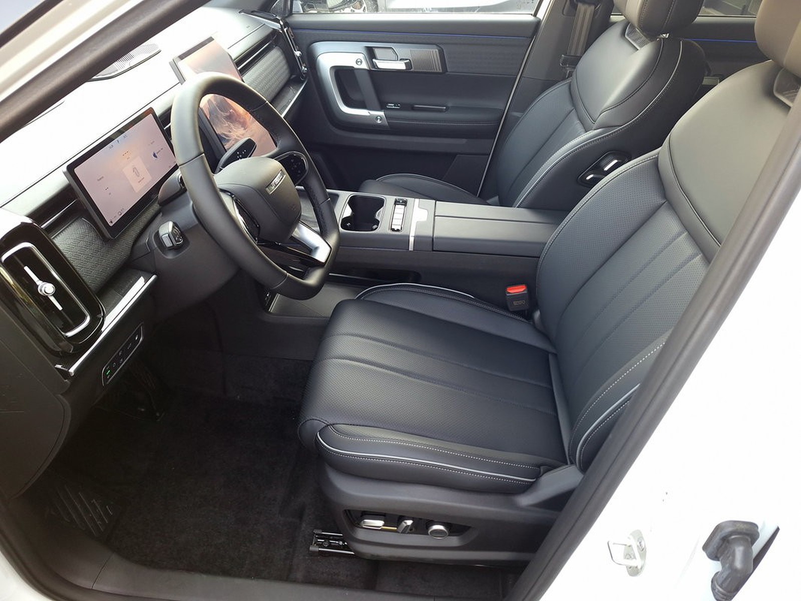 11 - Jaecoo 7 JAECOO SHS-P PHEV 1.5TGDI DHT1 Exclusive