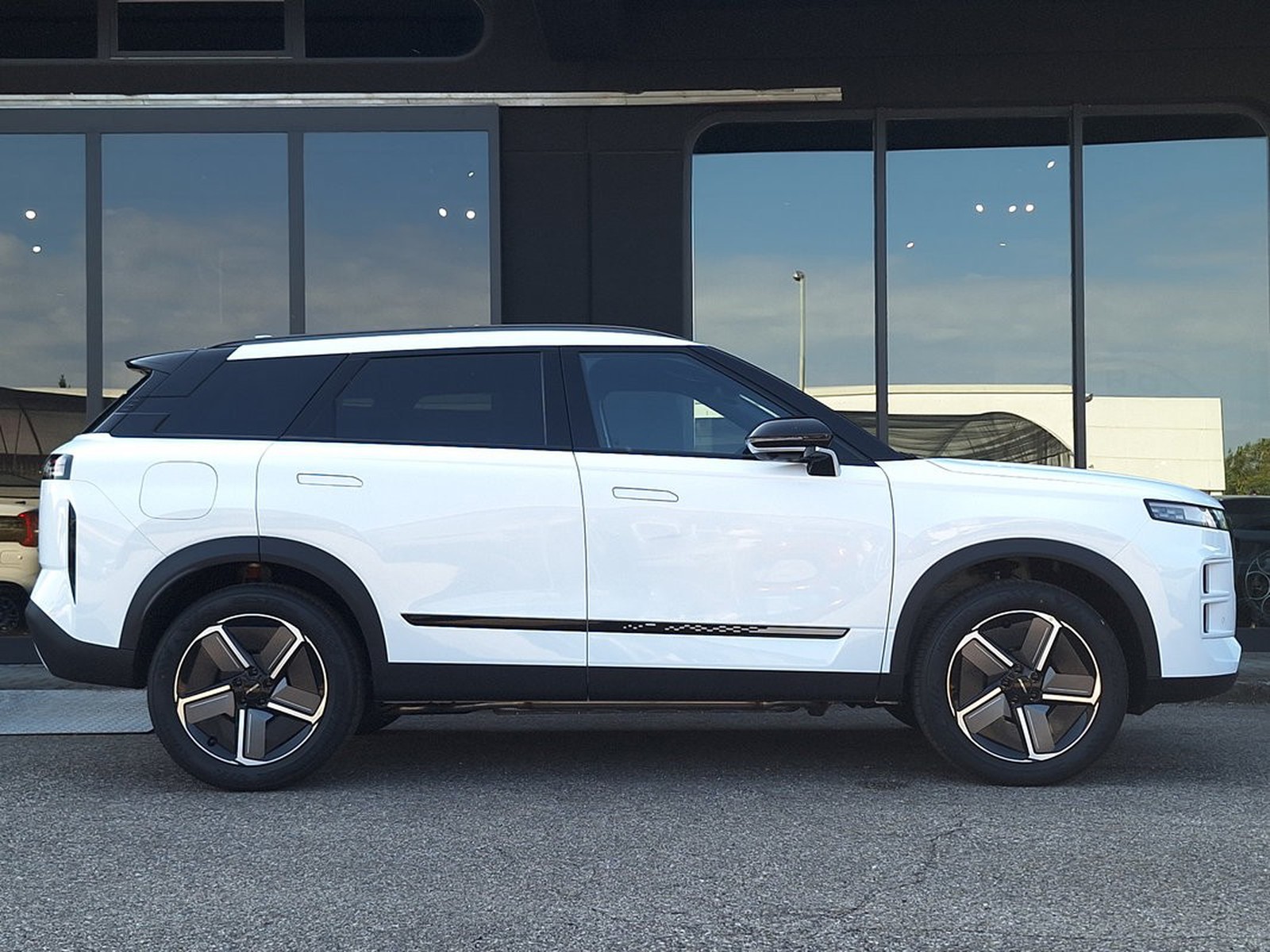 4 - Jaecoo 7 JAECOO SHS-P PHEV 1.5TGDI DHT1 Exclusive