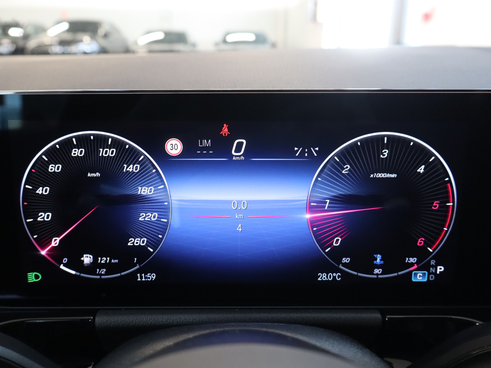 9 - Mercedes GLA 200 d amg line premium 4matic 8g-dct