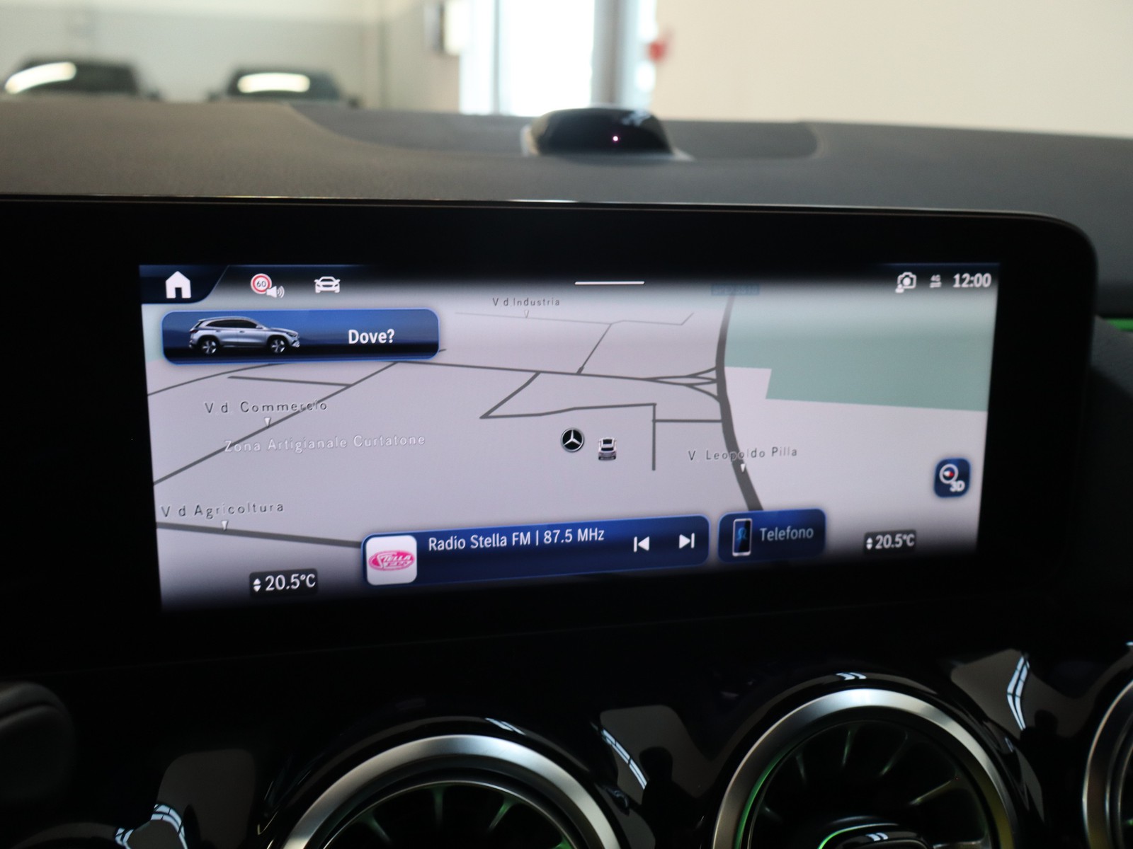10 - Mercedes GLA 200 d amg line premium 4matic 8g-dct