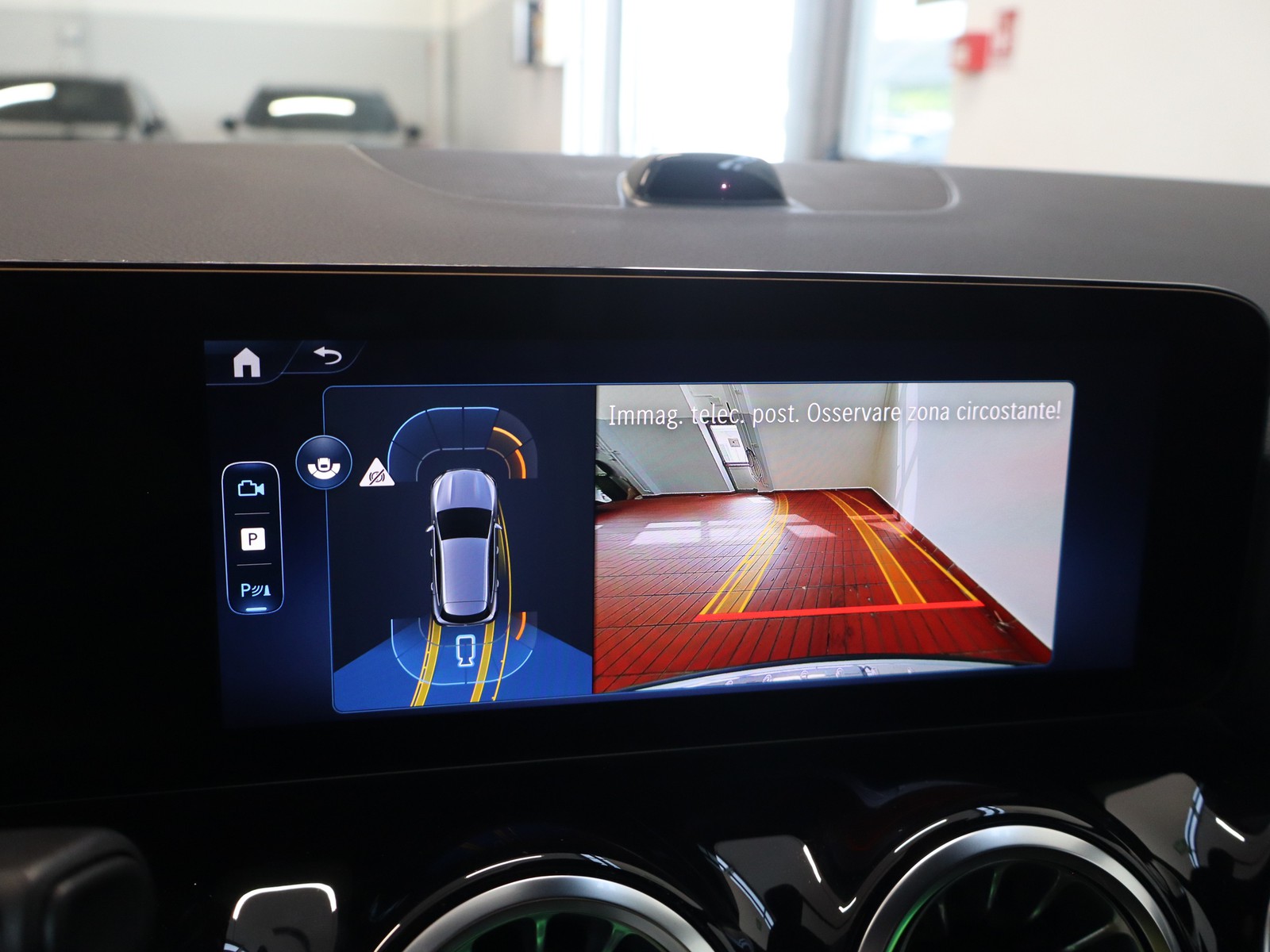 11 - Mercedes GLA 250 e plug-in hybrid amg line extra 8g-dct