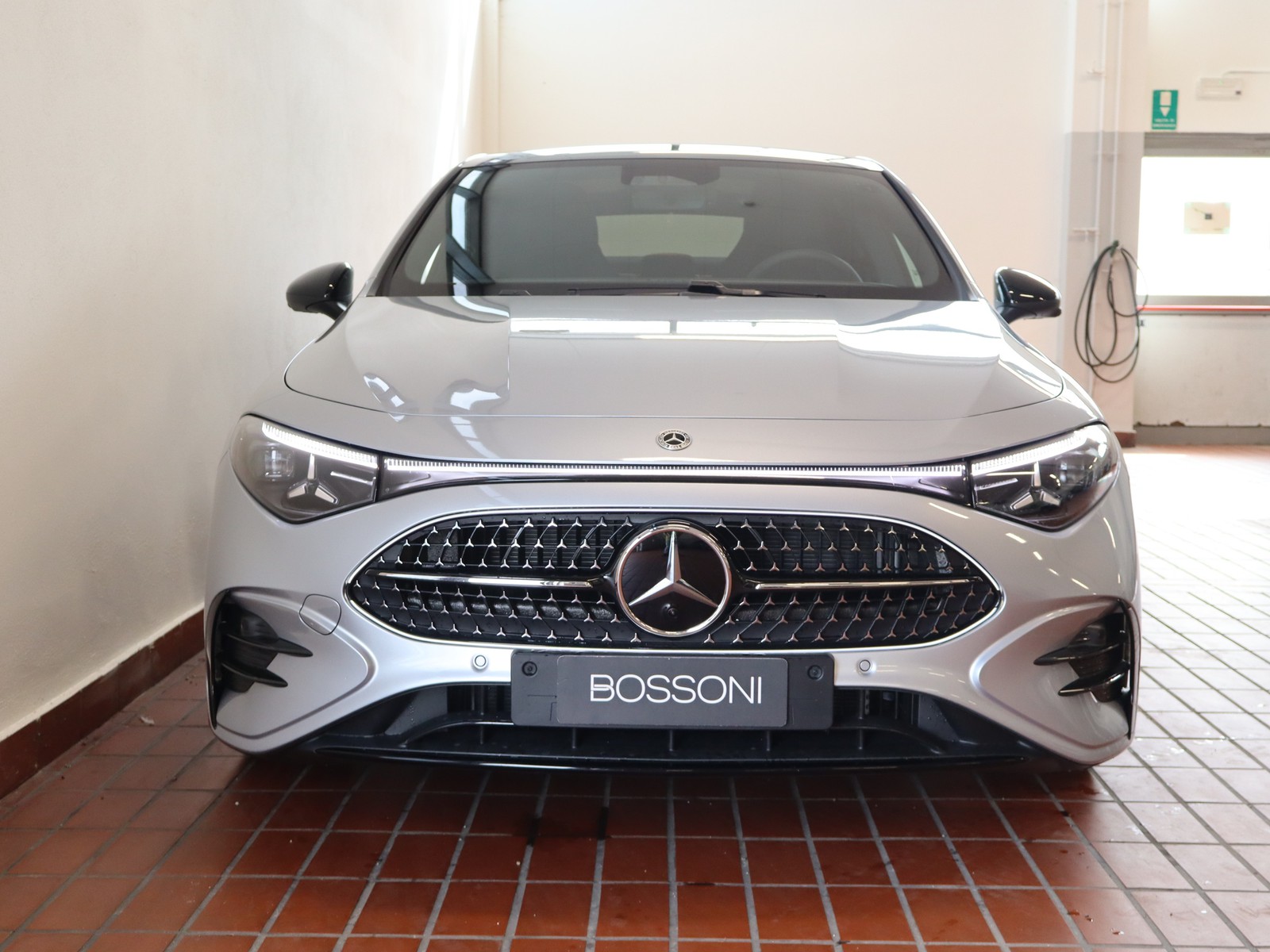 2 - Mercedes CLA 180 advanced plus auto