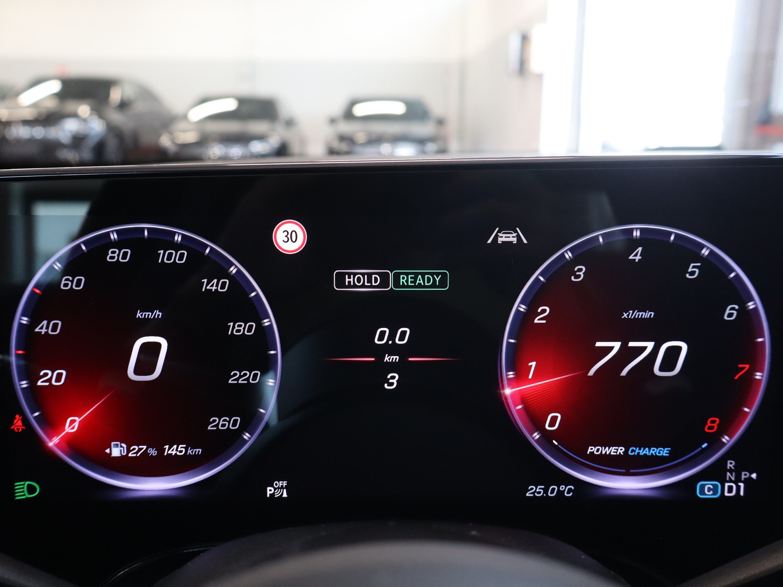 10 - Mercedes CLA 180 advanced plus auto