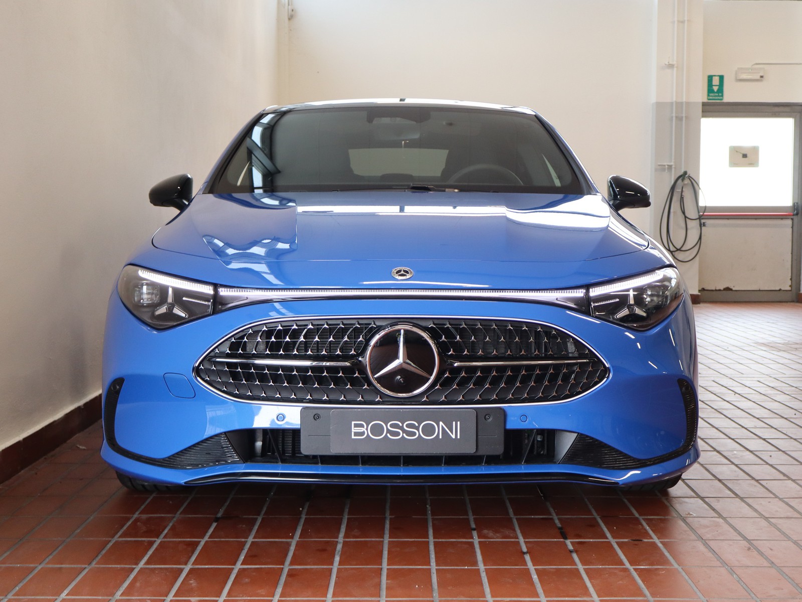 2 - Mercedes CLA 180 advanced plus auto