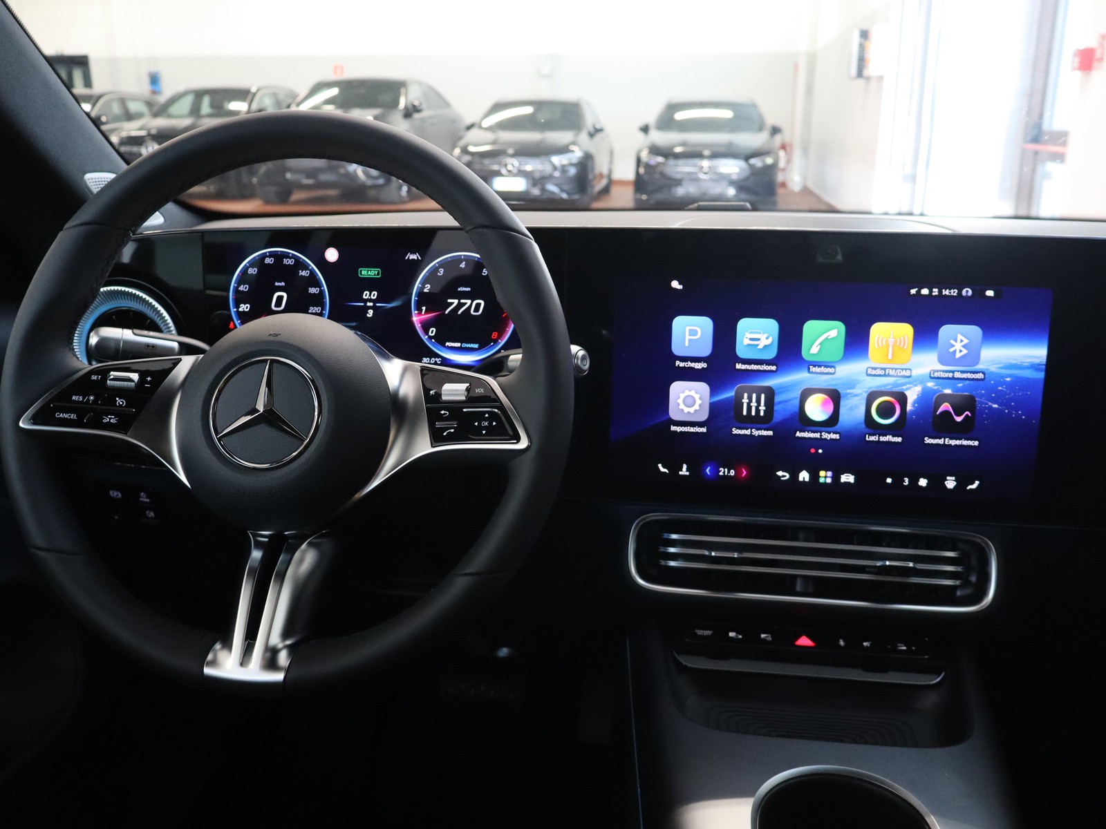 12 - Mercedes CLA 180 advanced plus auto