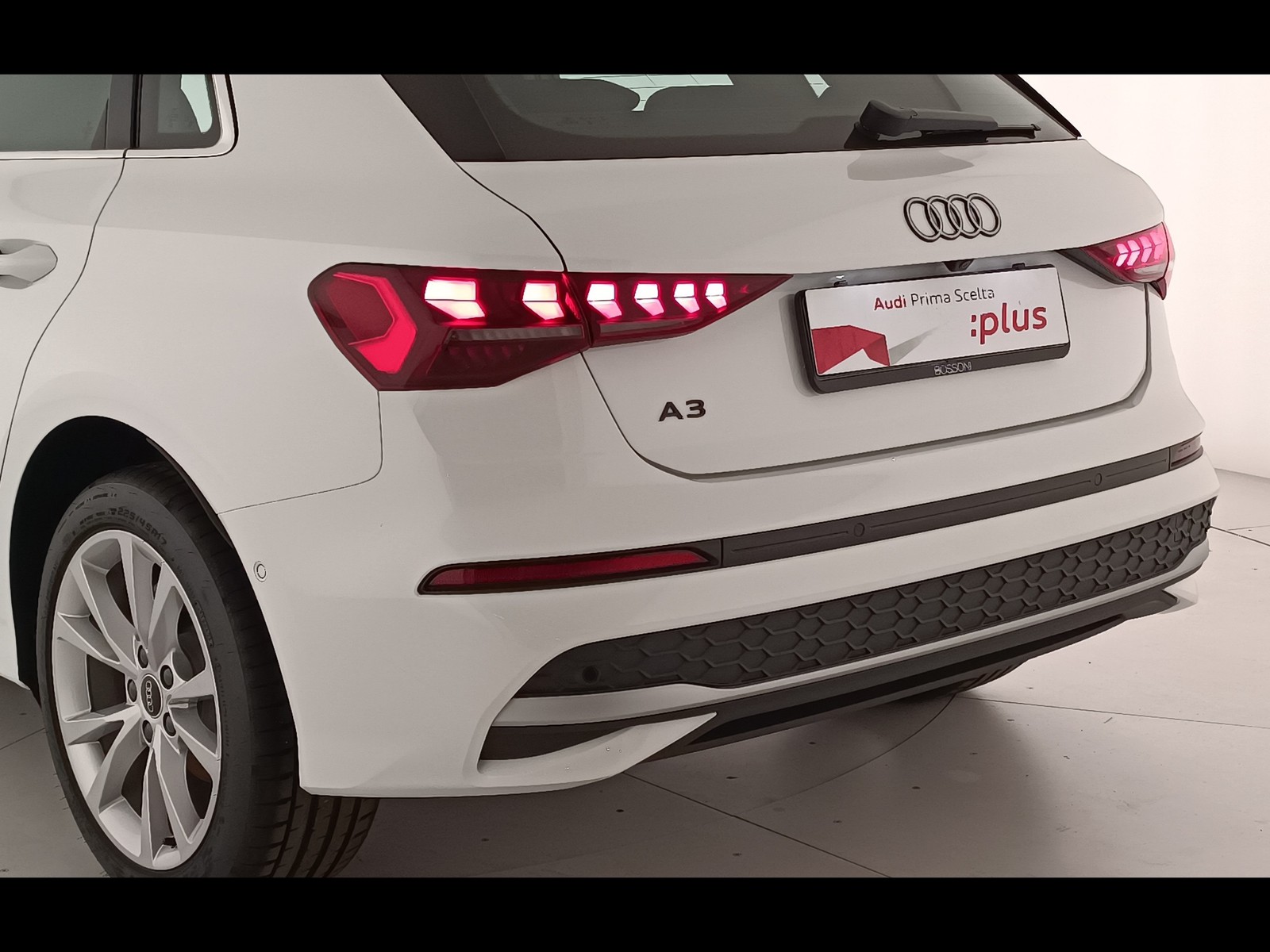 14 - Audi A3 sportback 2.0 tdi 116cv business advanced