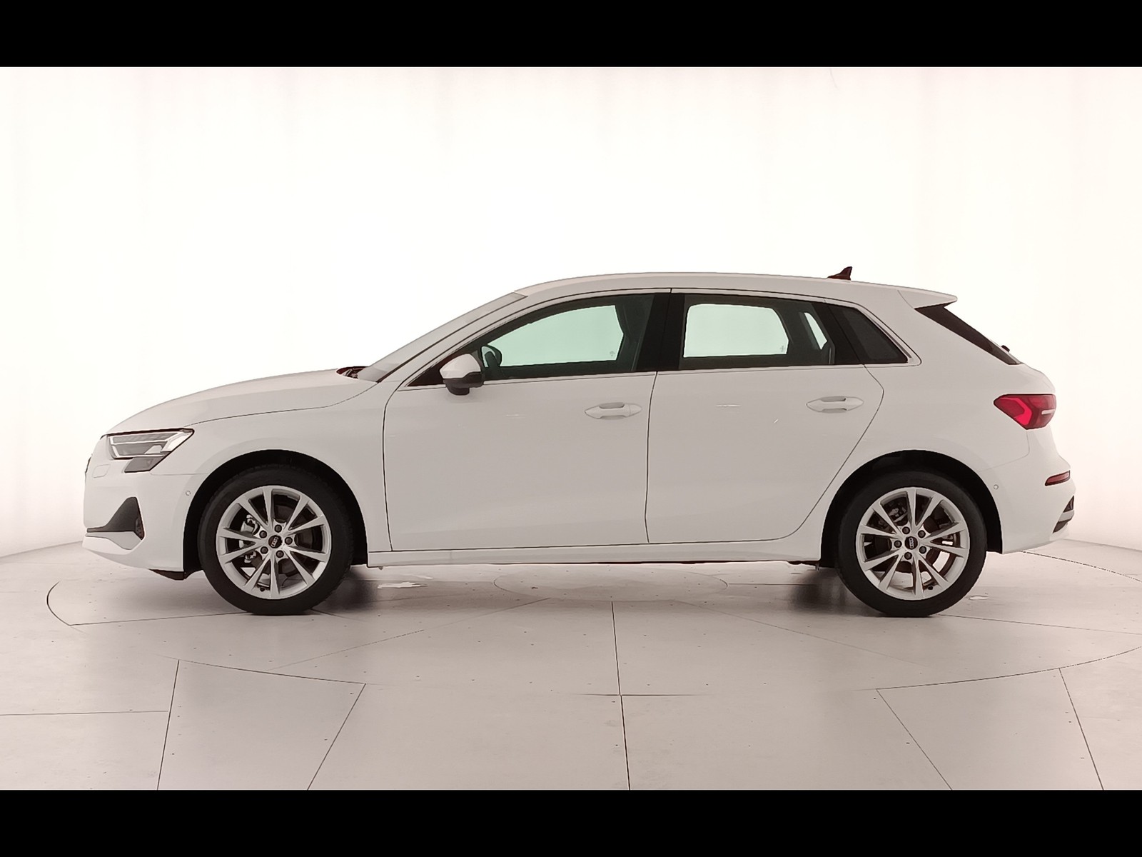 15 - Audi A3 sportback 2.0 tdi 116cv business advanced