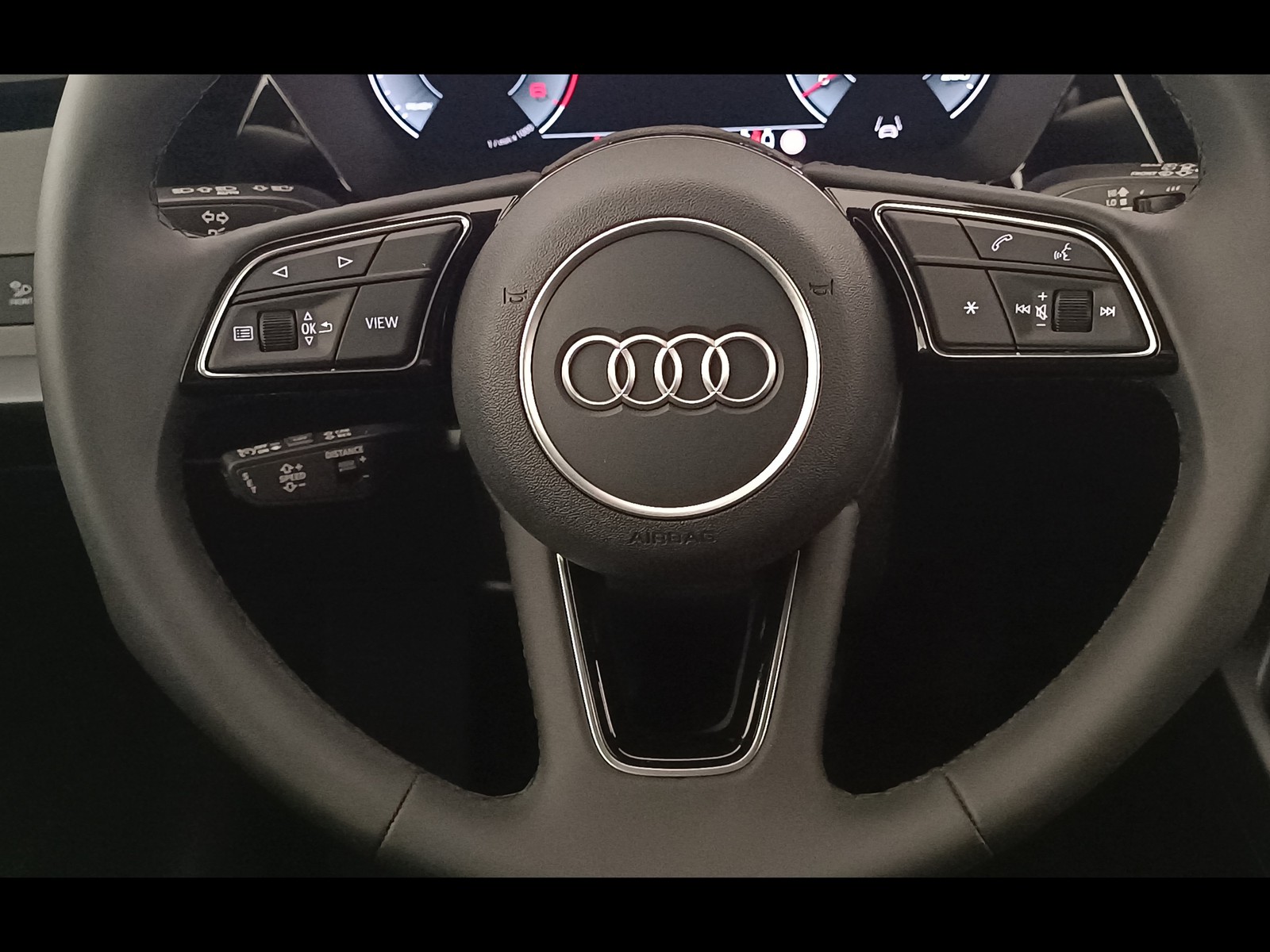 16 - Audi A3 sportback 2.0 tdi 116cv business advanced