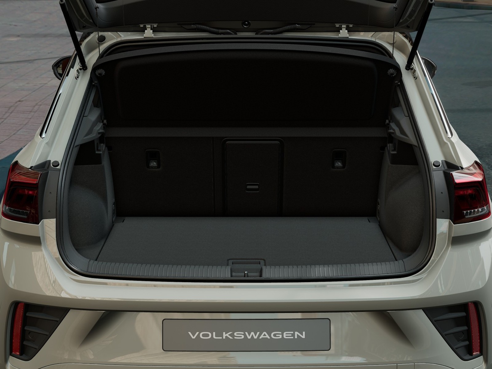 9 - Volkswagen T-Roc 2.0 tdi scr 150cv r-line plus dsg