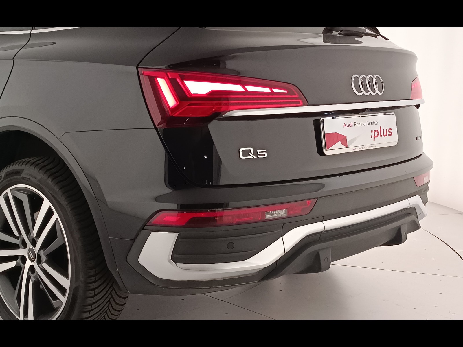14 - Audi Q5 sportback 40 2.0 tdi mhev 12v s line plus quattro s tronic