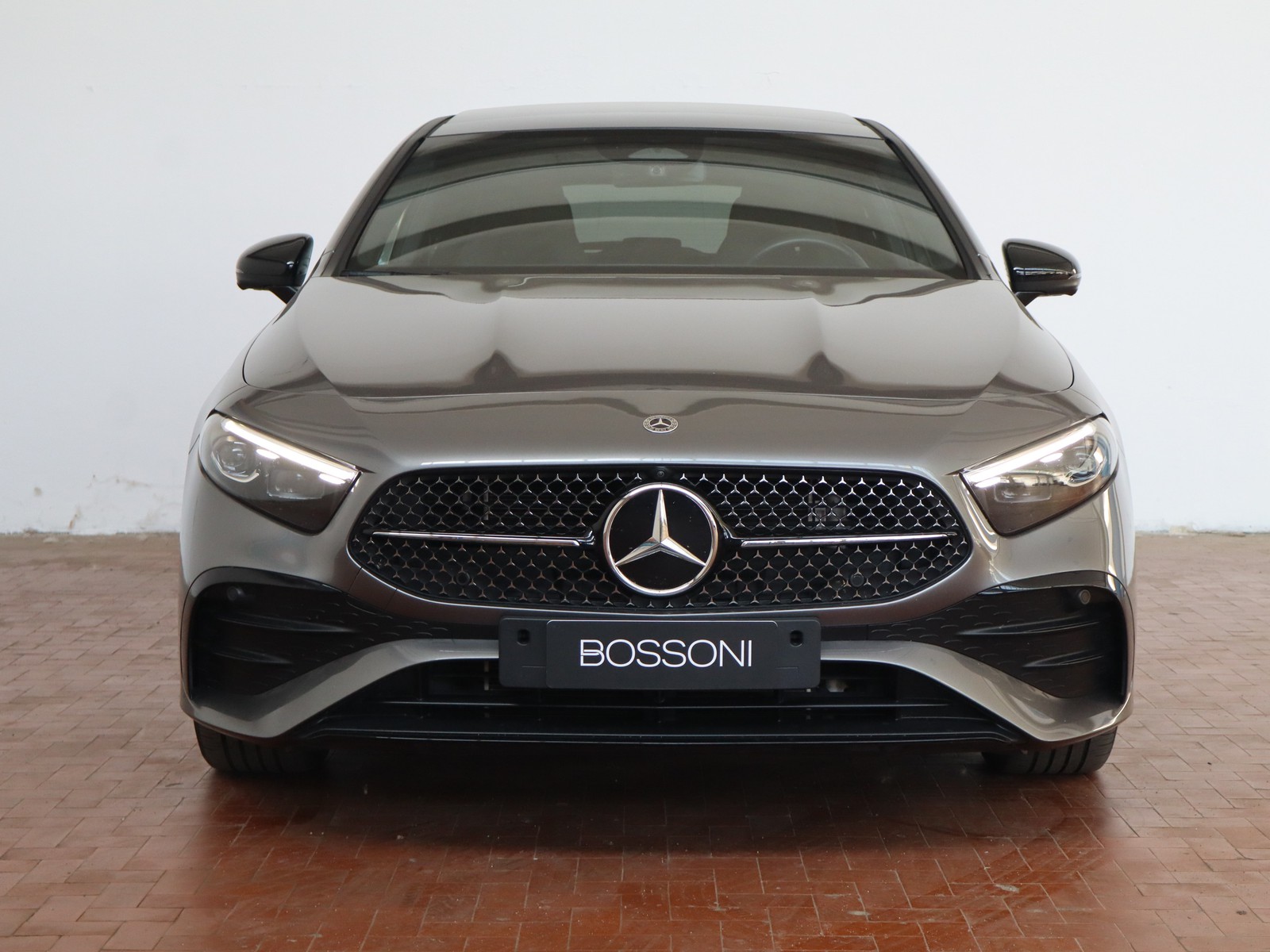 2 - Mercedes Classe A 250 e plug-in hybrid amg line advanced plus digital edition speedshift dct amg 8g