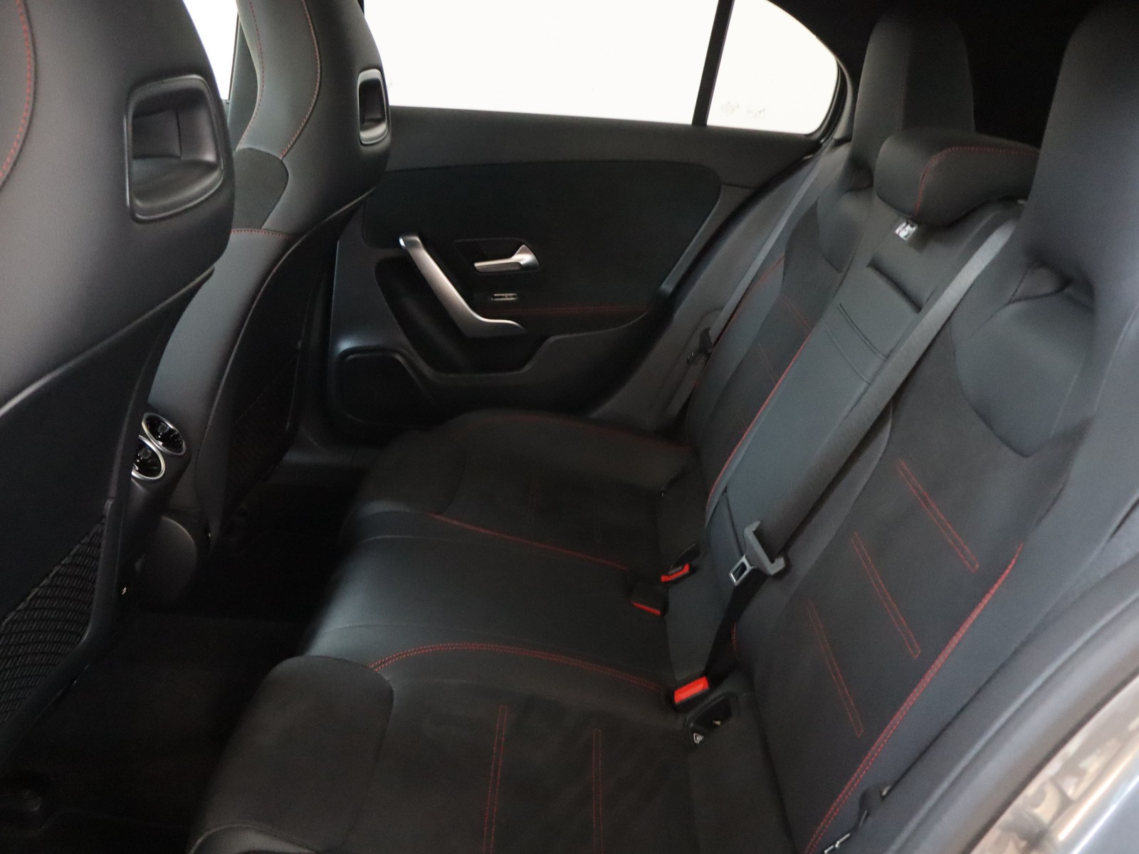 8 - Mercedes Classe A 250 e plug-in hybrid amg line advanced plus digital edition speedshift dct amg 8g