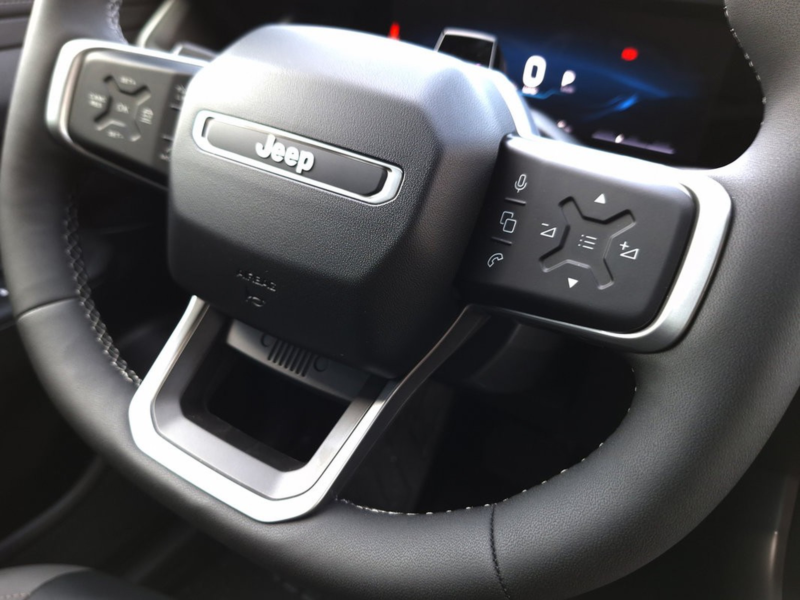 20 - Jeep Compass 1.2 turbo e-hybrid mhev 145cv first edition fwd edct6