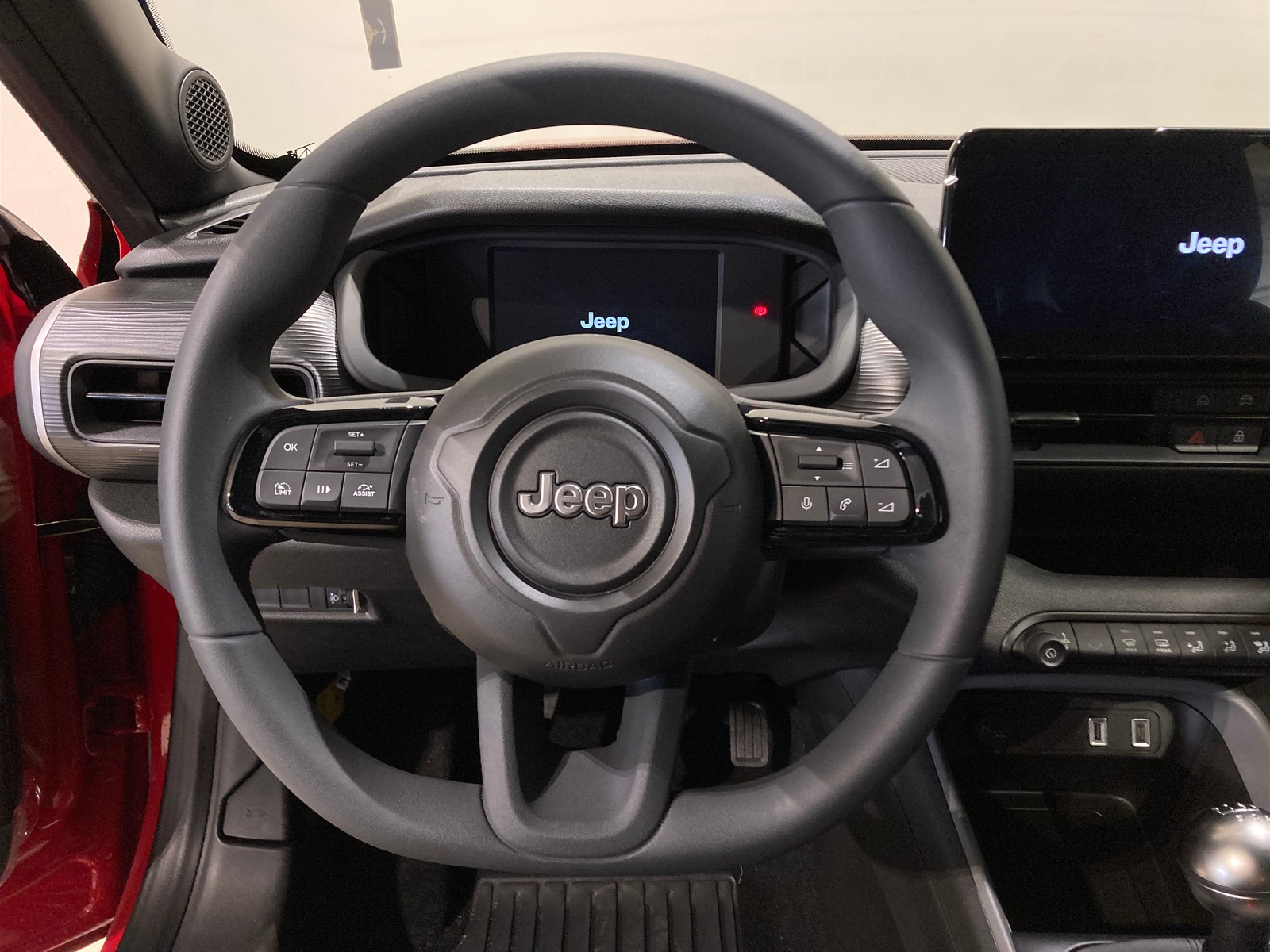 10 - Jeep Avenger 1.2 turbo 100cv longitude fwd