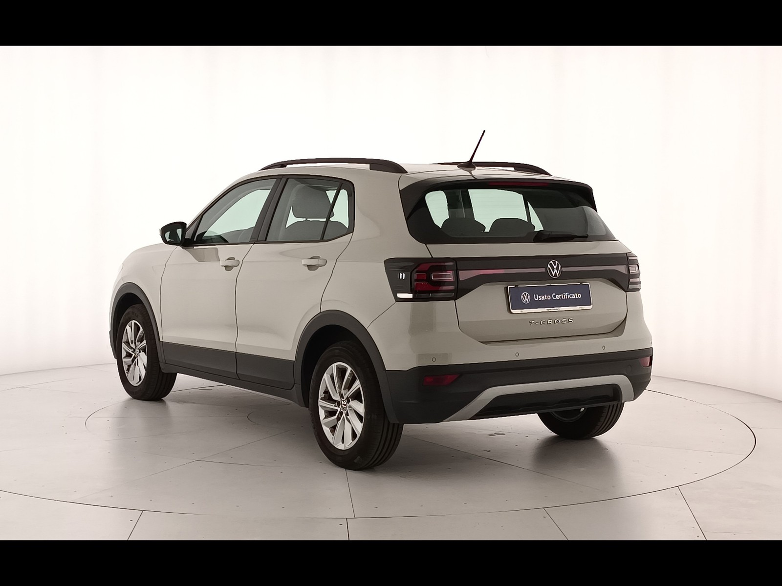 2 - Volkswagen T-Cross 1.0 tsi 95cv style