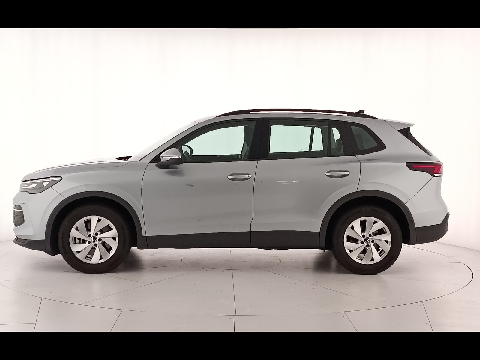 15 - Volkswagen Tiguan 2.0 tdi scr 150cv life dsg