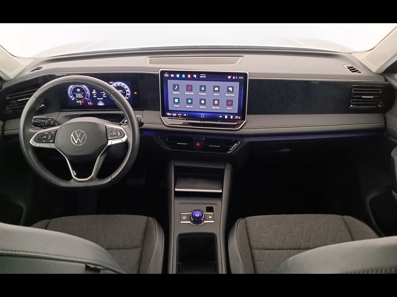 3 - Volkswagen Tiguan 2.0 tdi scr 150cv life dsg
