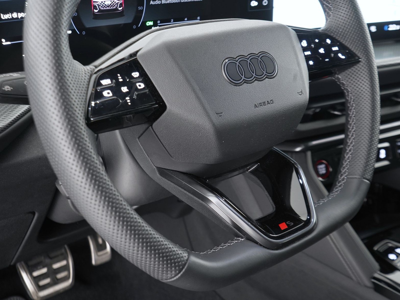 27 - Audi Q5 2.0 tdi mhev+ 204cv launch edition one quattro s tronic