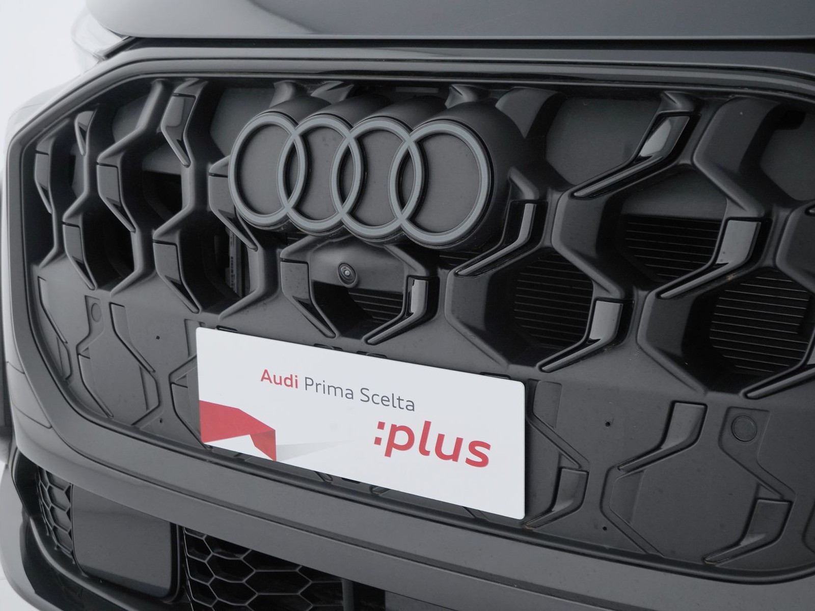 38 - Audi Q5 2.0 tdi mhev+ 204cv launch edition one quattro s tronic