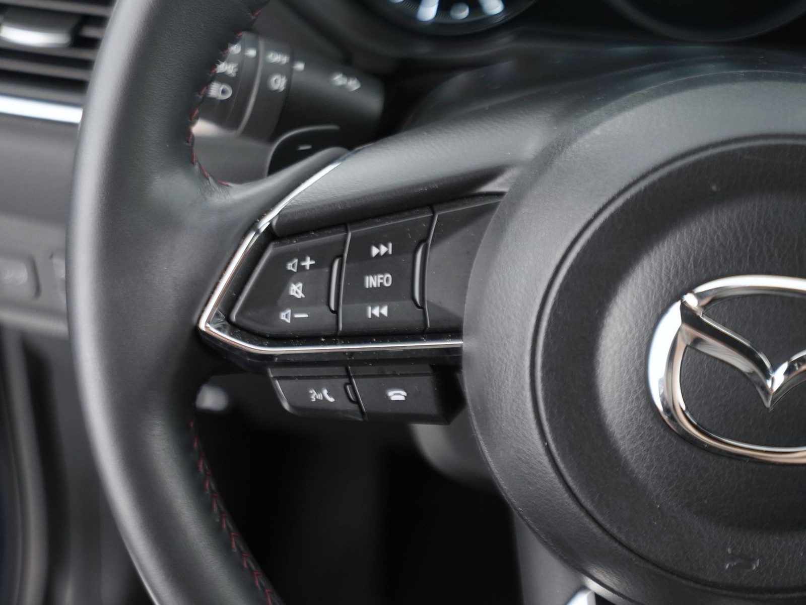 26 - Mazda CX-5 2.2 skyactiv-d 184cv homura awd 6at
