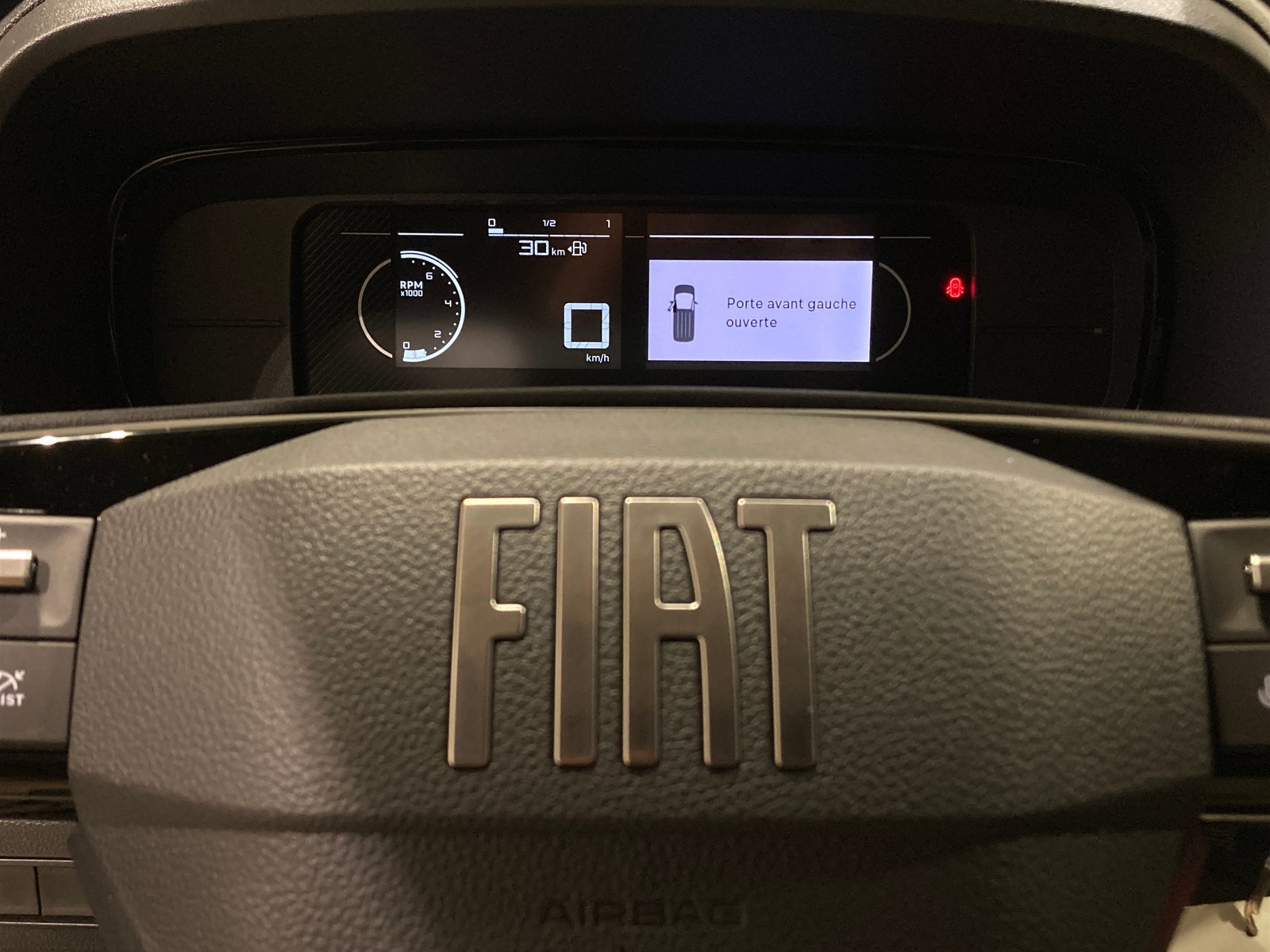 24 - Fiat Professional Doblò van xl 1.5 diesel 100cv city pro