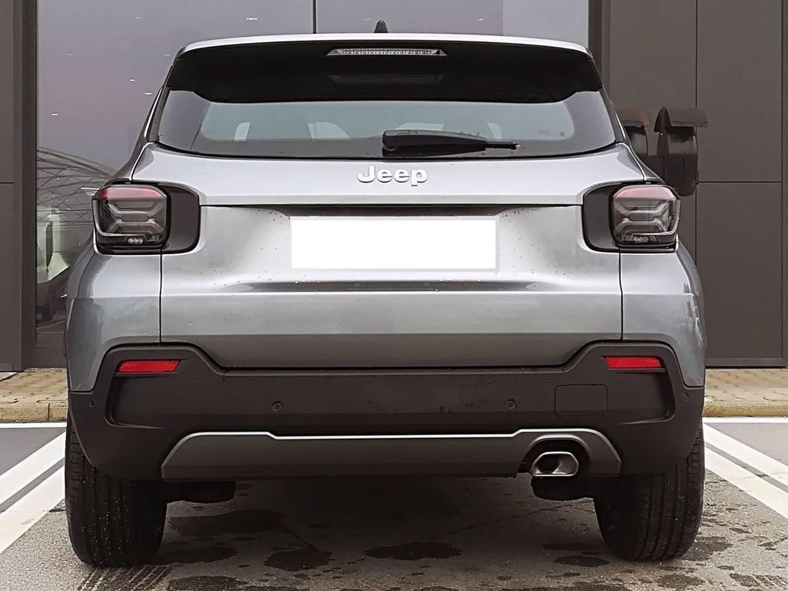 6 - Jeep Avenger 1.2 turbo 100cv longitude fwd