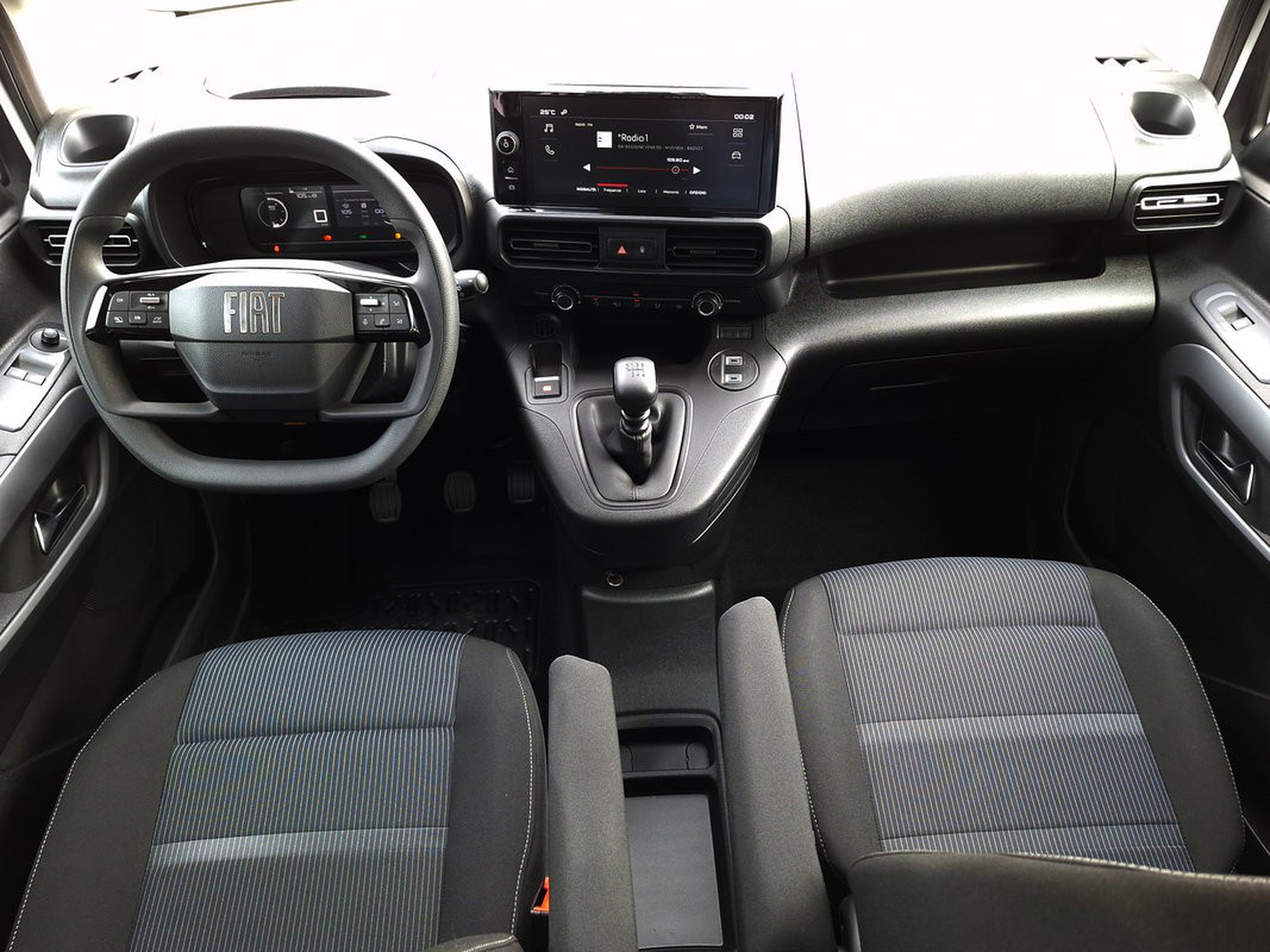 8 - Fiat Professional Doblò combi n1 1.5 diesel 130cv