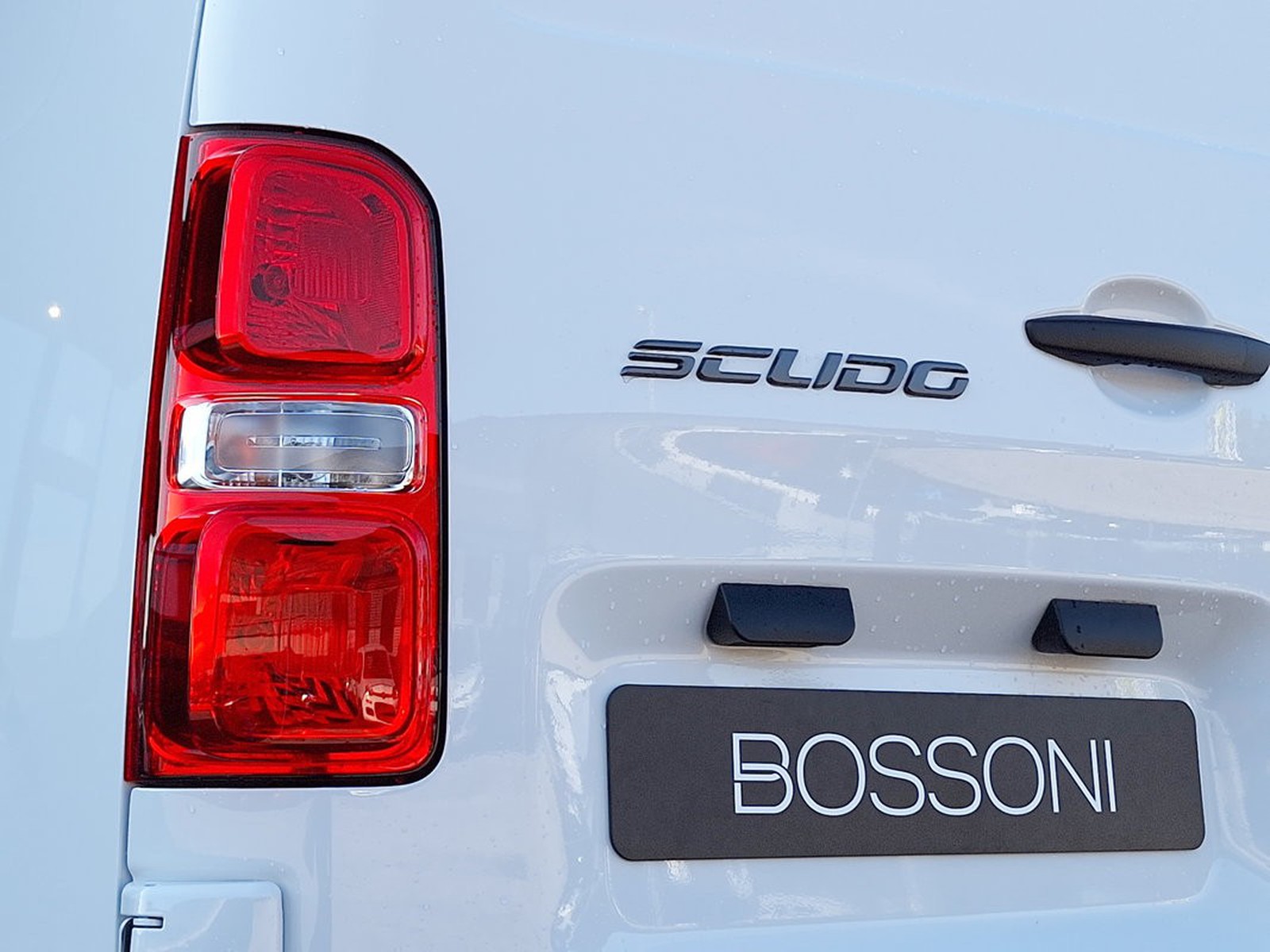 15 - Fiat Professional Scudo Serie 3 Van M 1.5Diesel 120 Cv Manuale