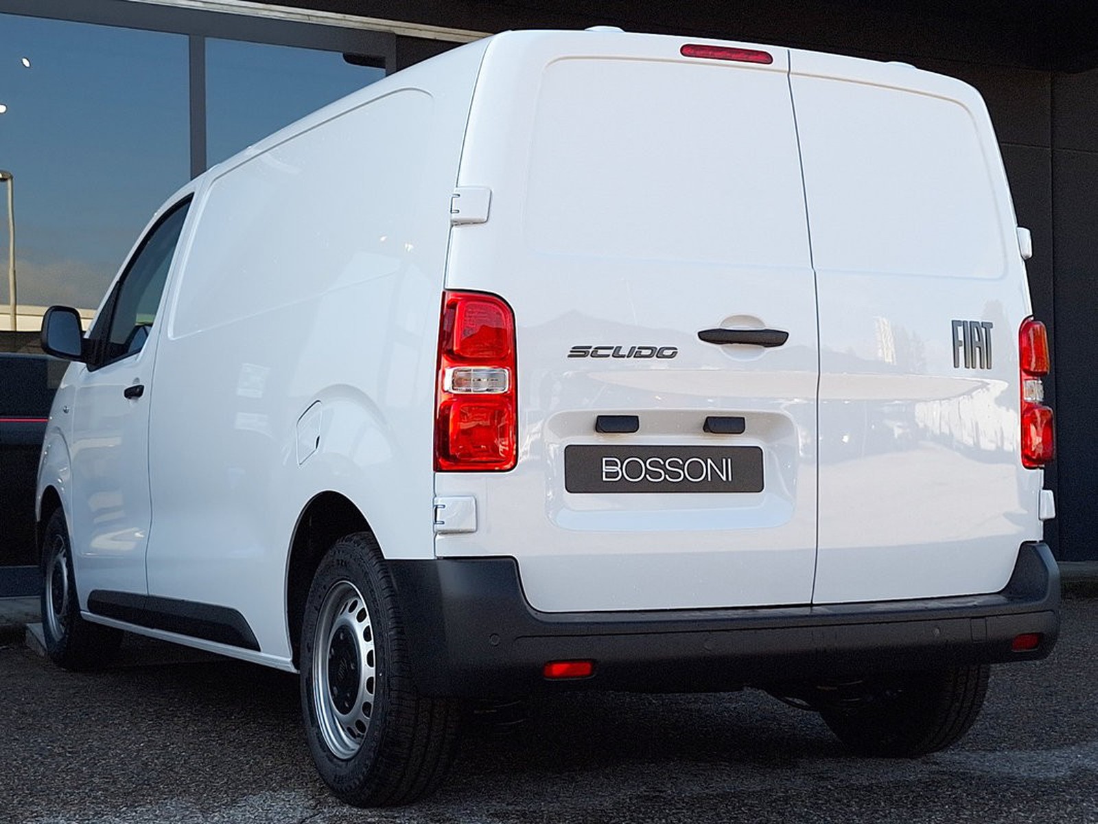 8 - Fiat Professional Scudo Serie 3 Van M 1.5Diesel 120 Cv Manuale